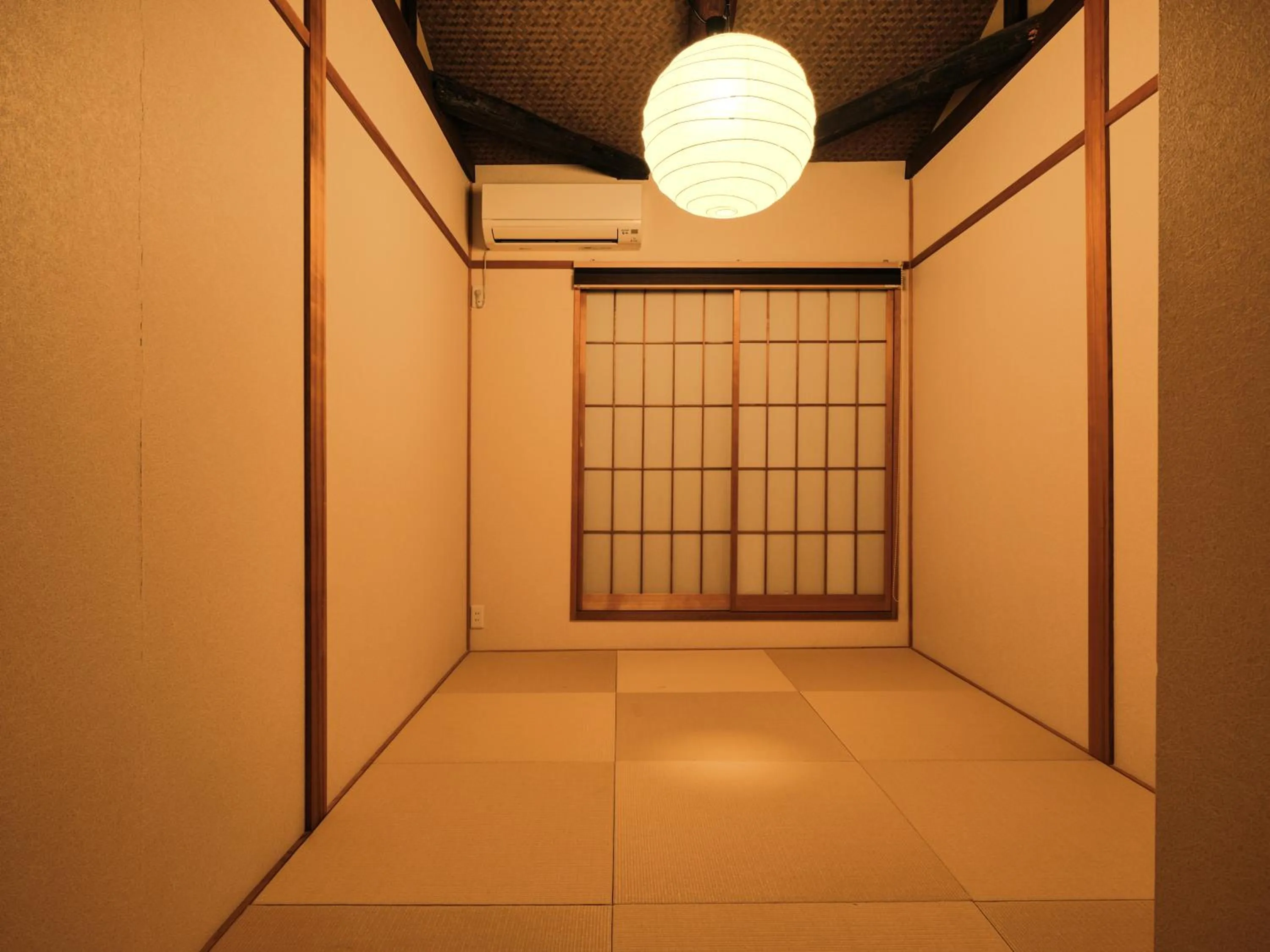 Bedroom in Tsumugi Horikawakichimonji