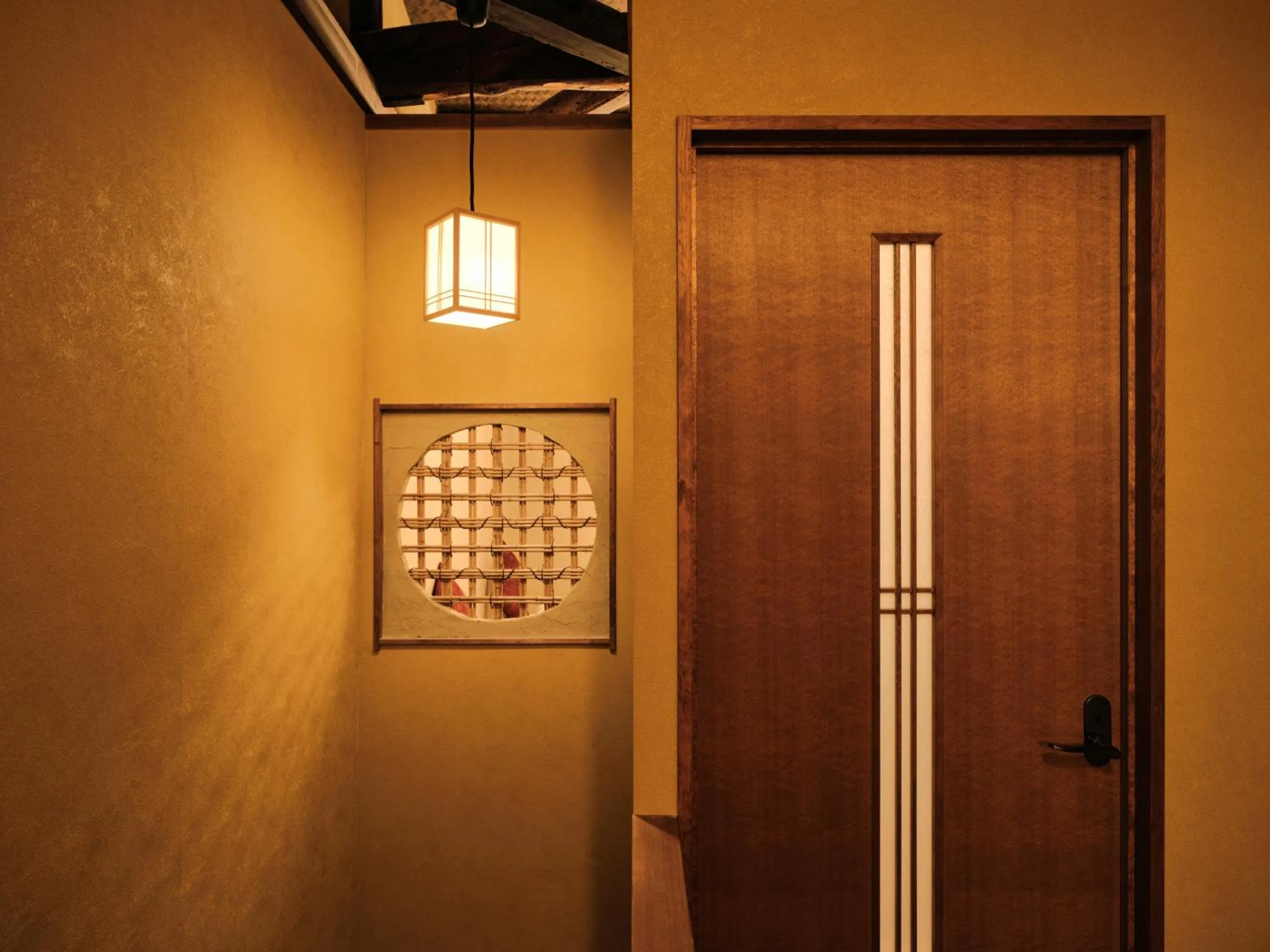 Decorative detail in Tsumugi Horikawakichimonji