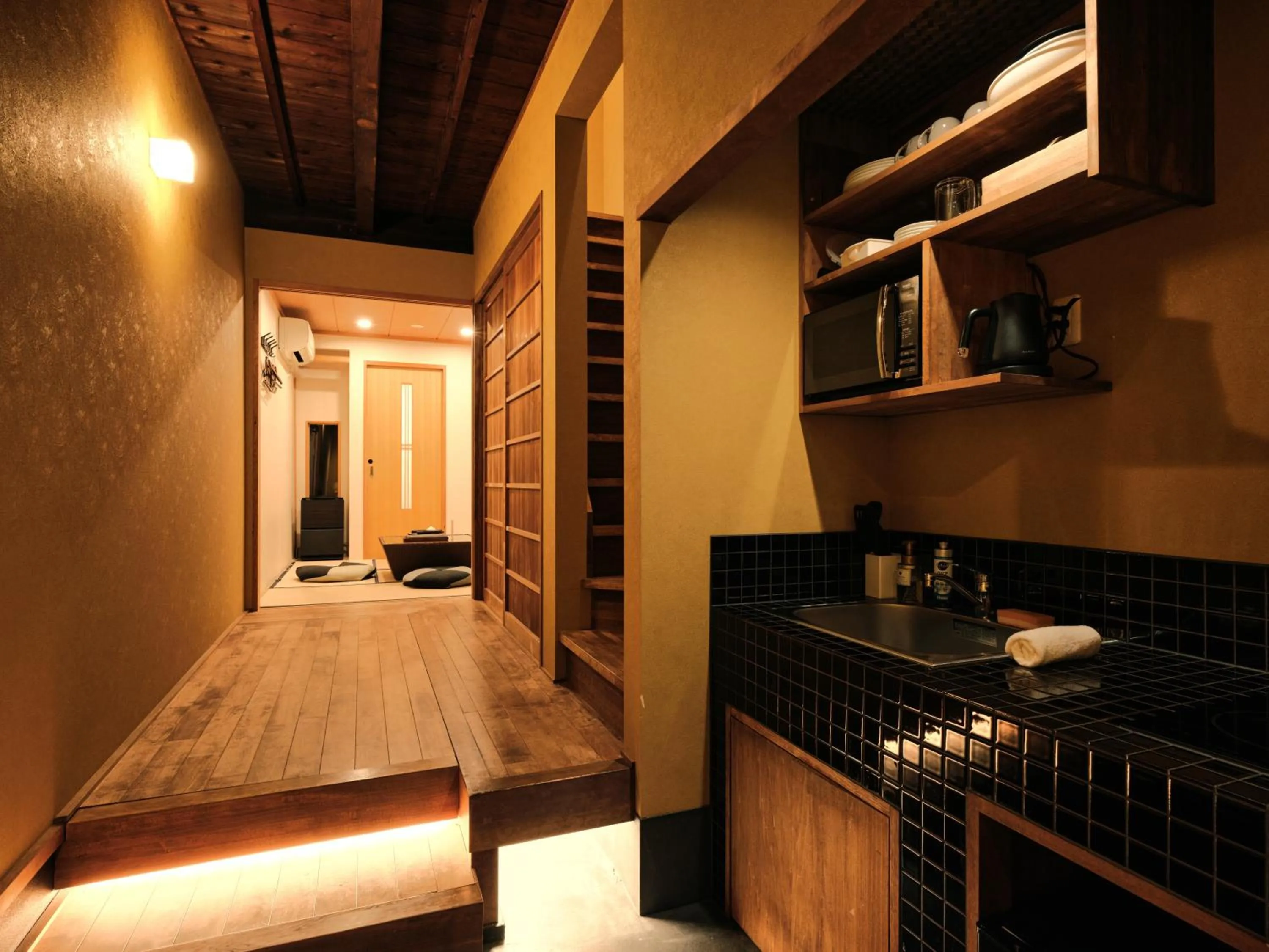 Kitchen or kitchenette, Bed in Tsumugi Horikawakichimonji