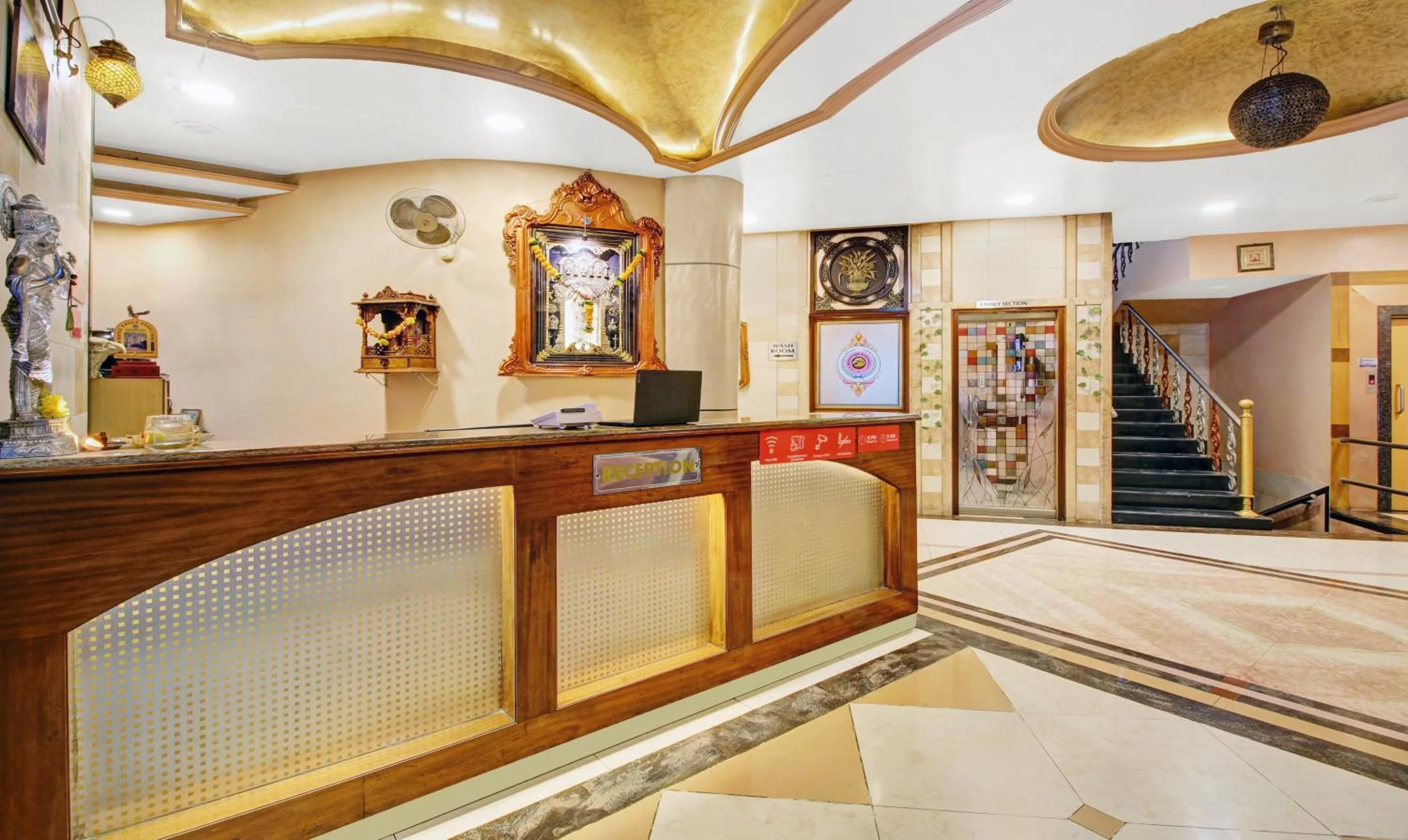 Lobby or reception in Treebo Eagle Executive