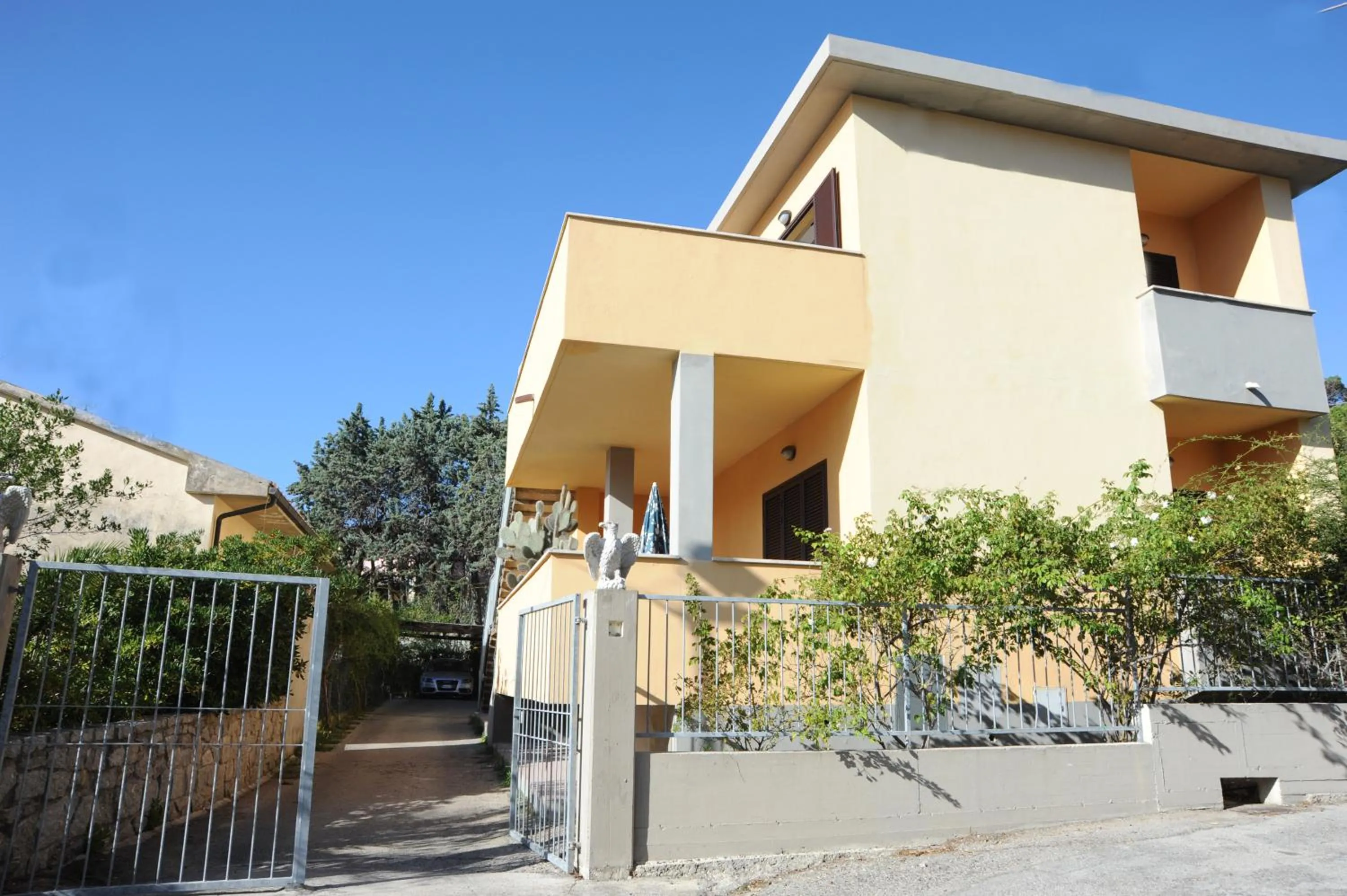 Property building in Il Roseto