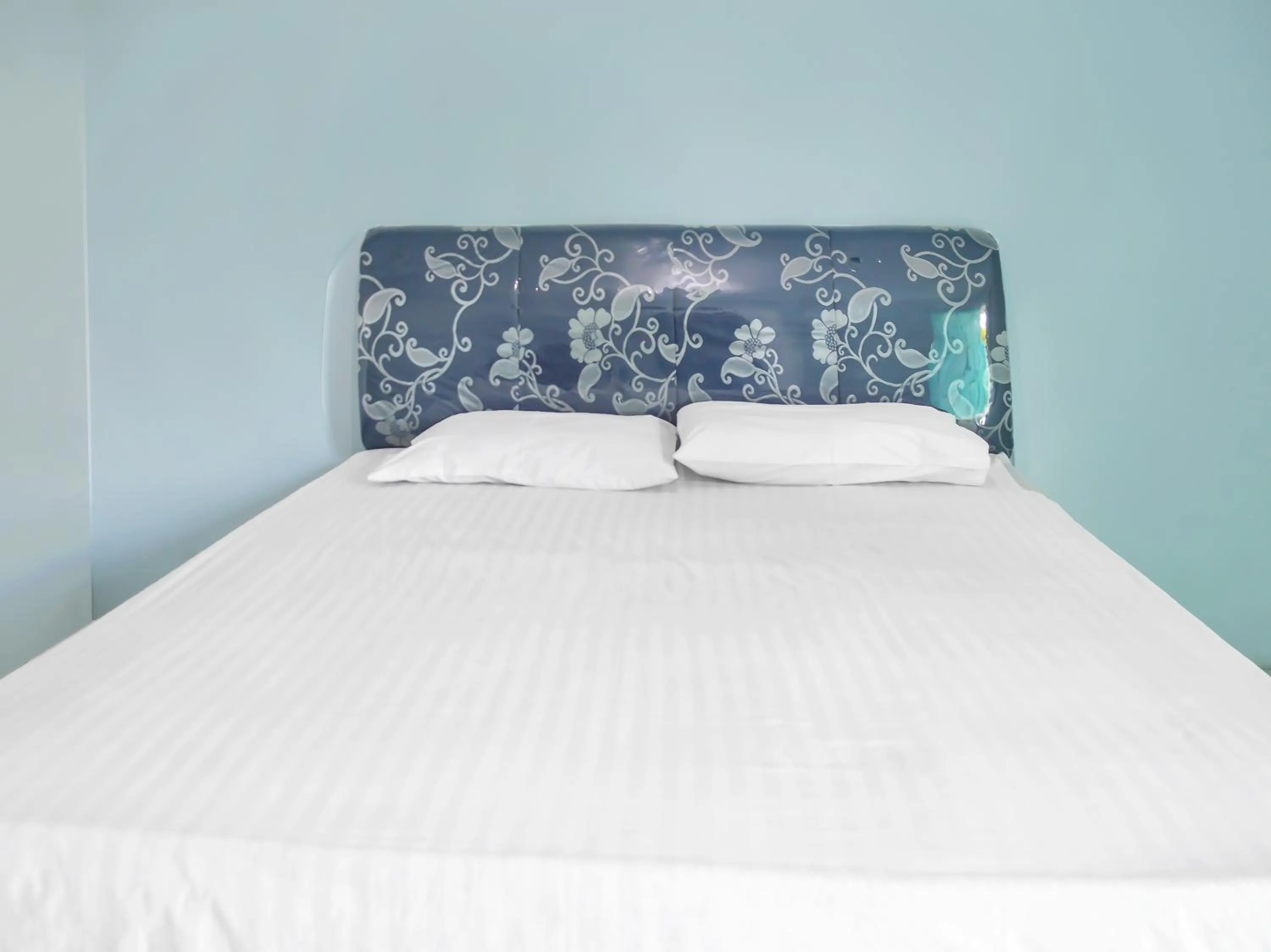 Bedroom in OYO 1745 Guest House Nur Aziziah Syariah 2