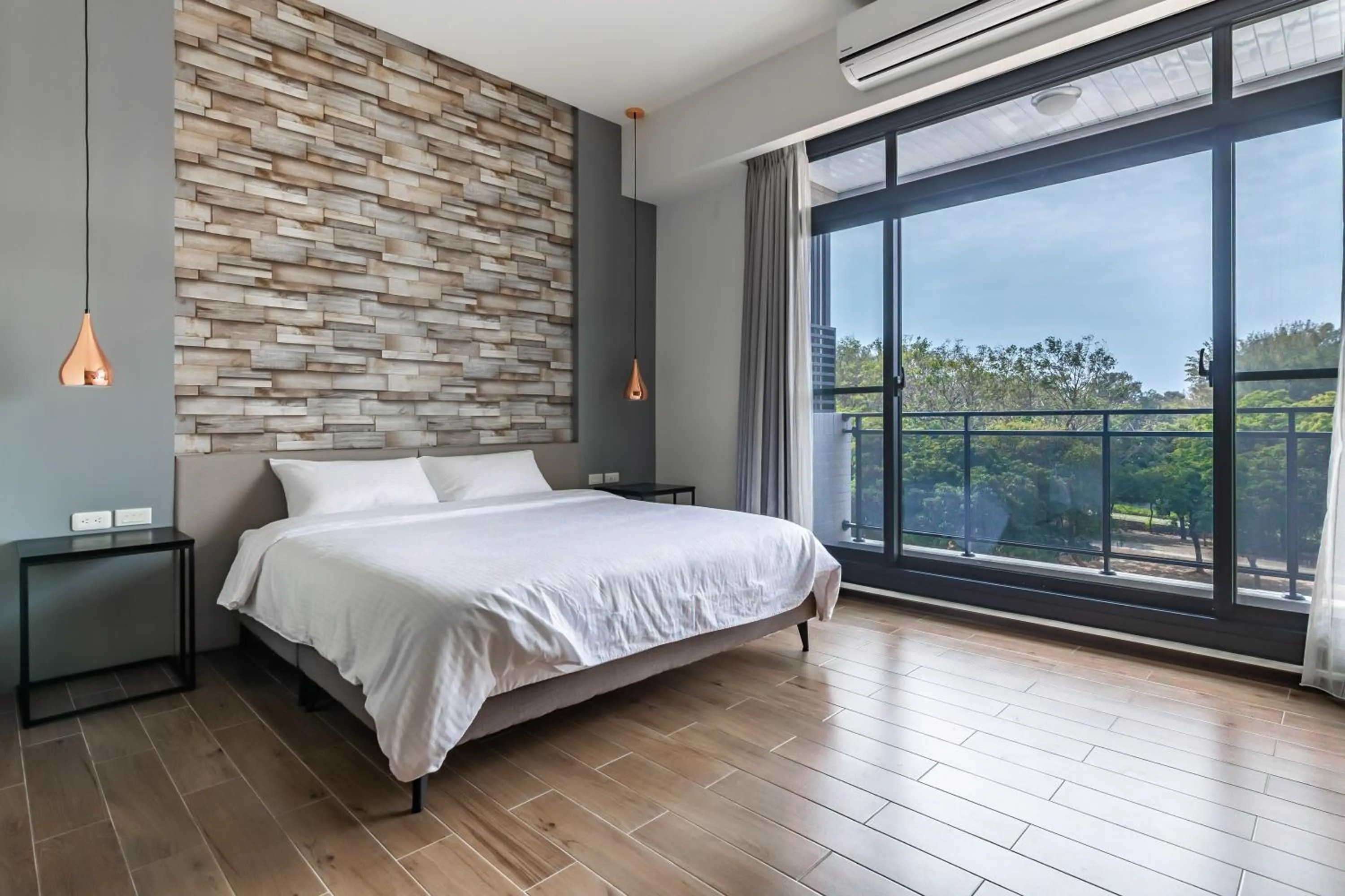 Decorative detail, Bed in Meets Anping