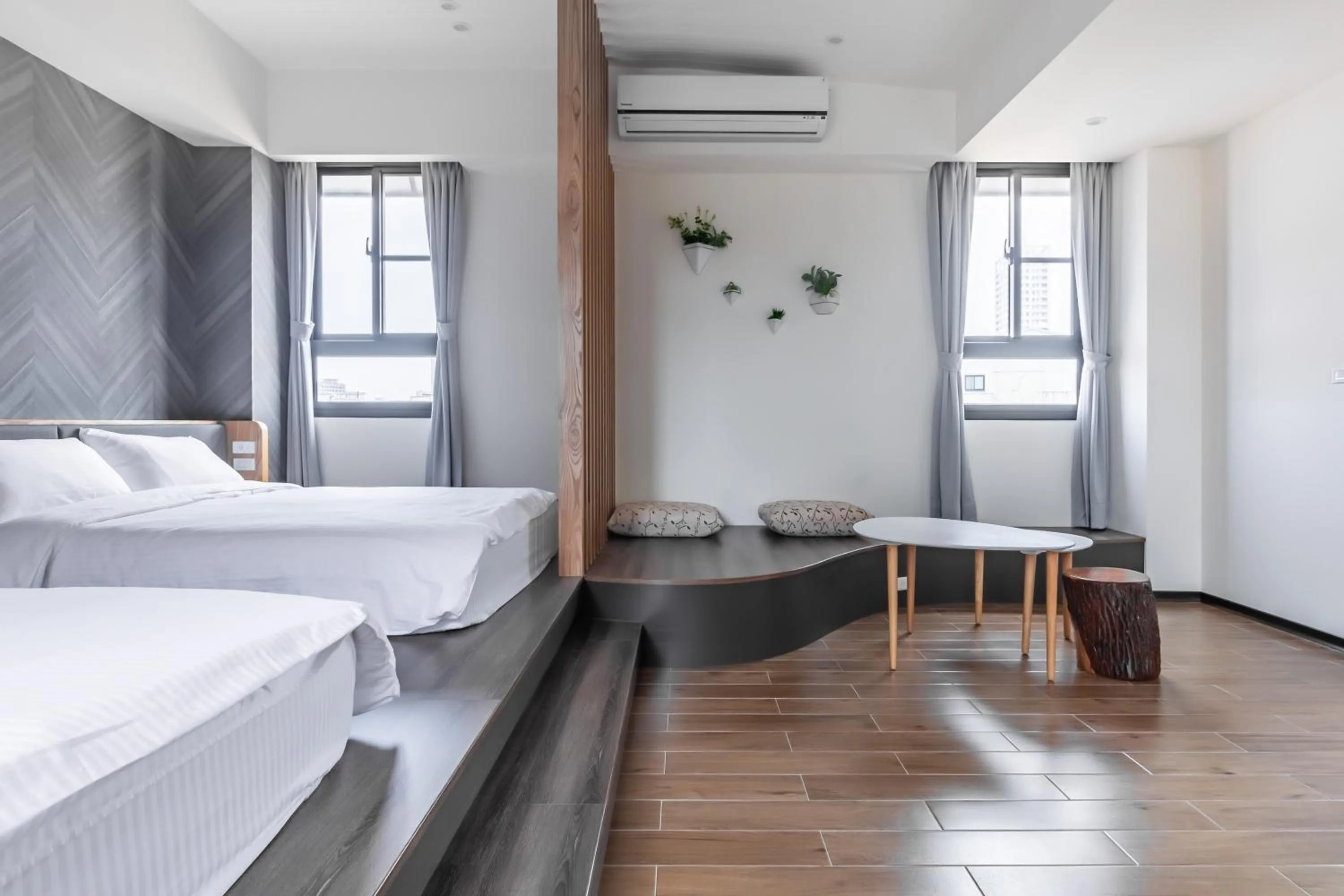 Decorative detail, Bed in Meets Anping