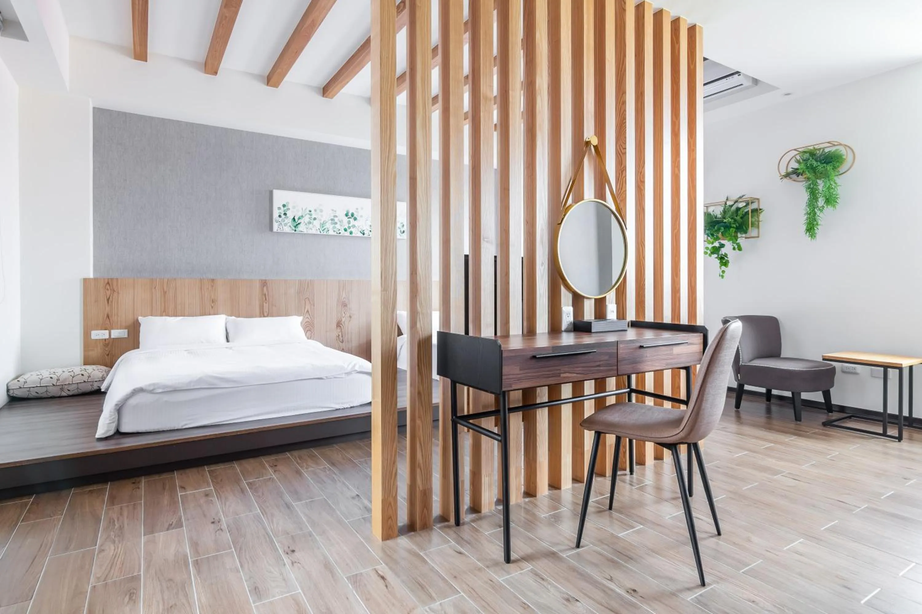 Decorative detail, Bed in Meets Anping