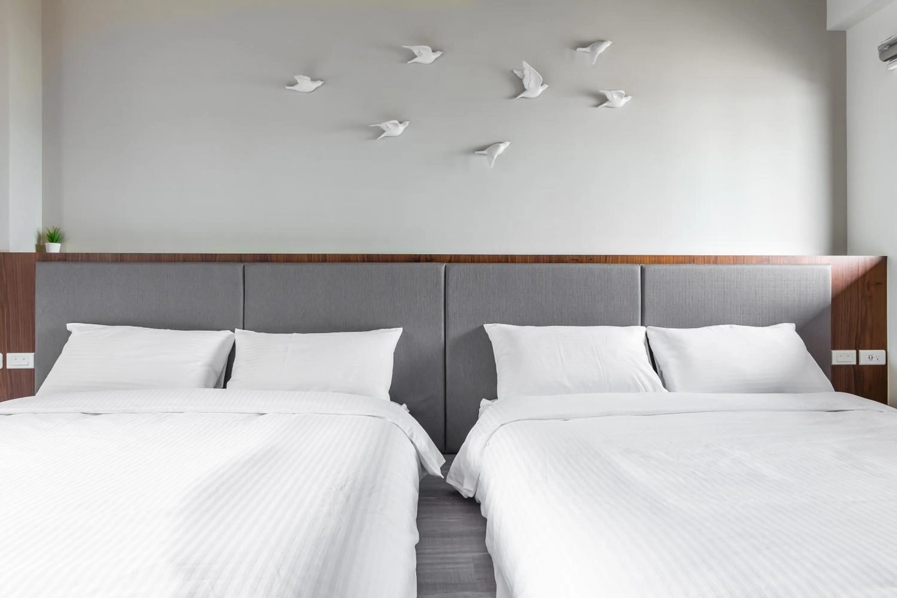 Decorative detail, Bed in Meets Anping