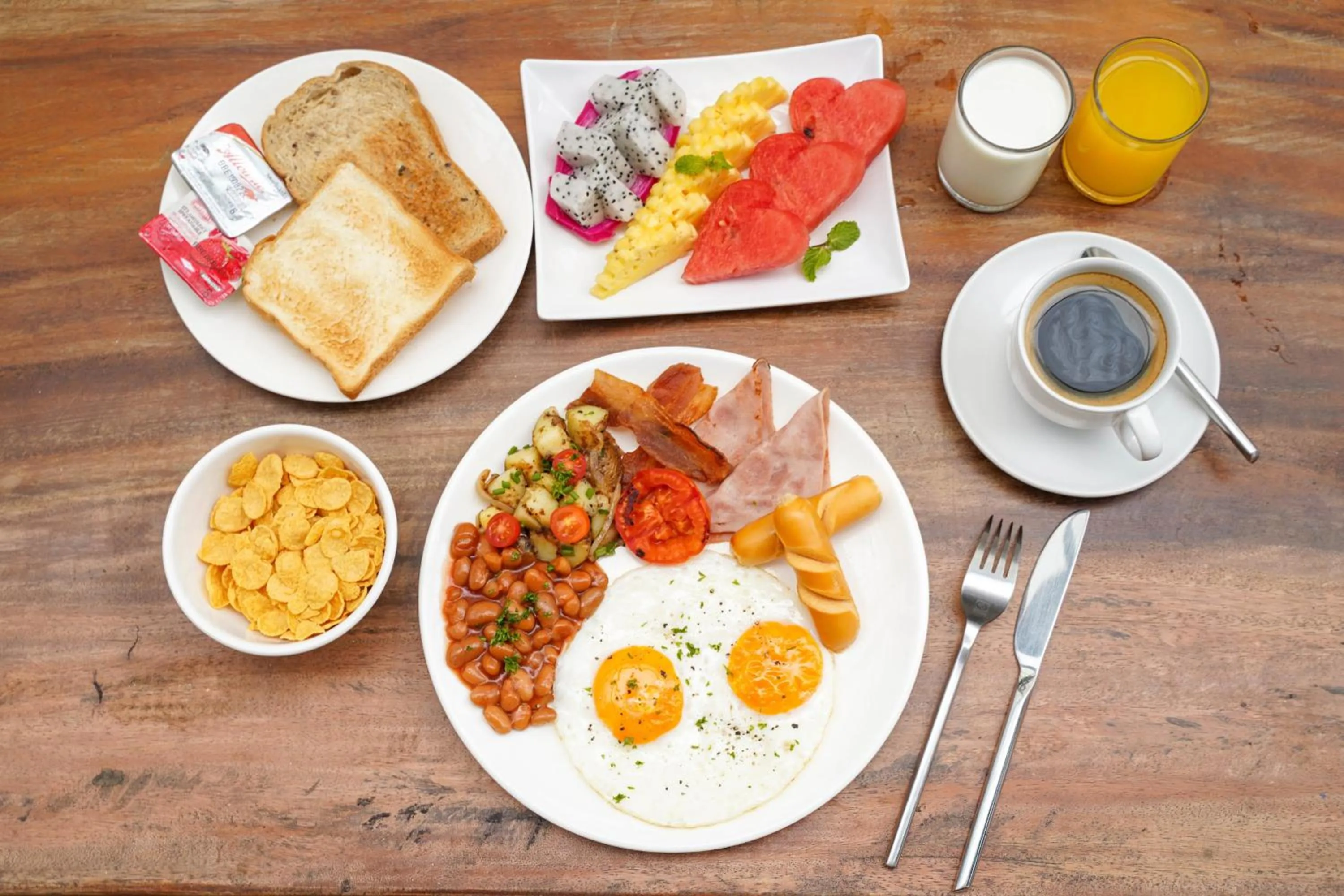 Food and drinks in Hotel COCO Phuket Bangtao Beach