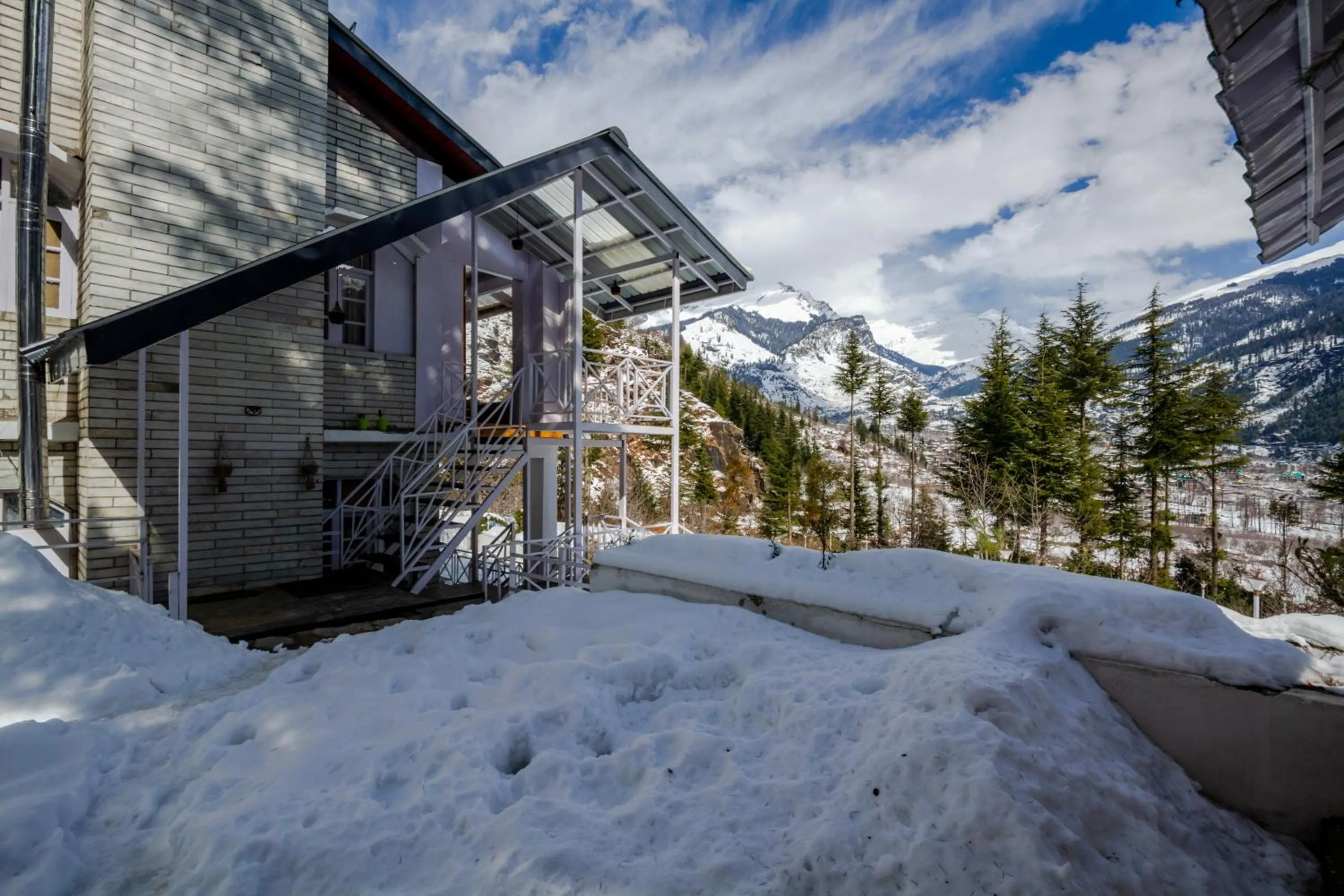 Property building in Baan by Snow City Farm