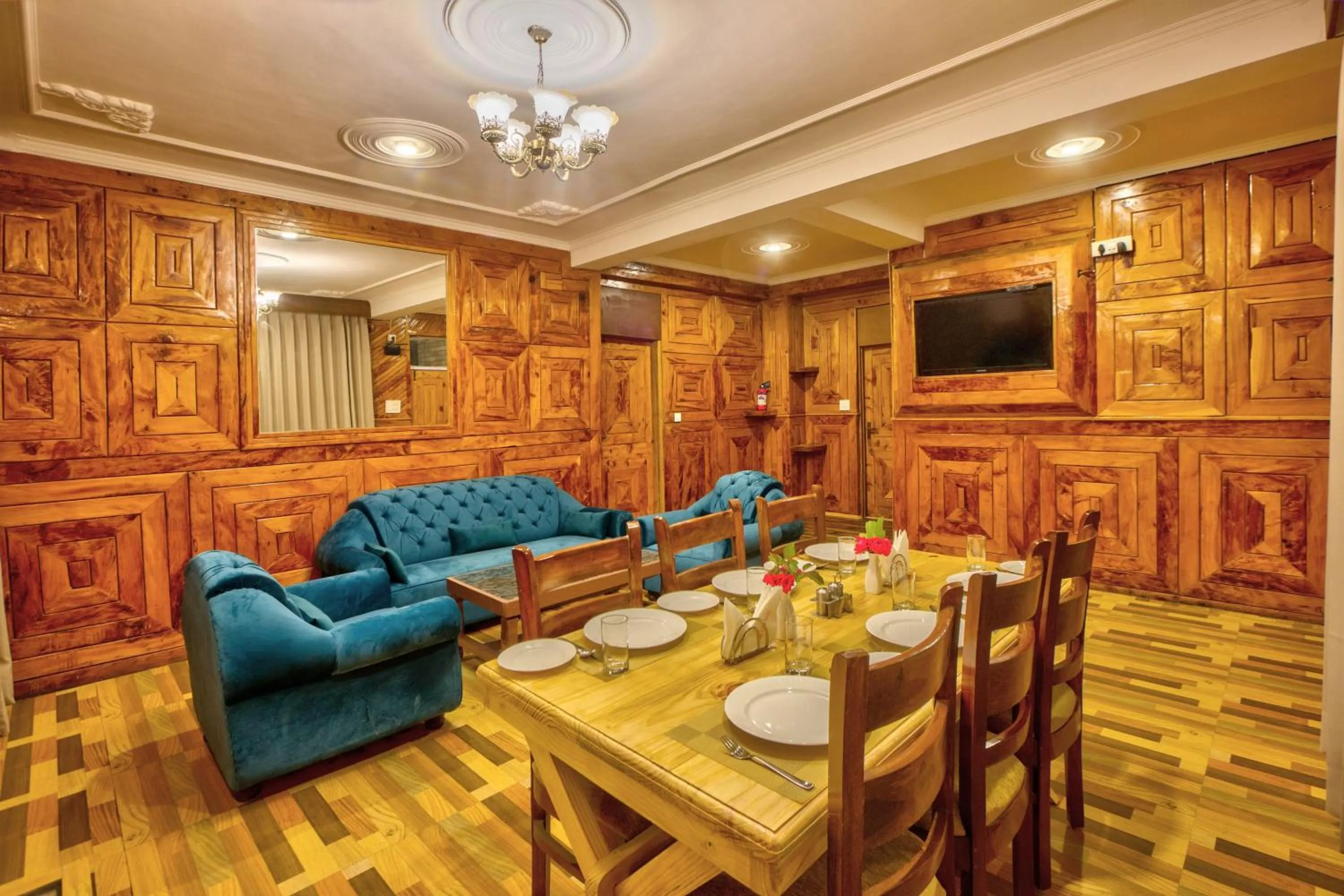 Living room in Baan by Snow City Farm