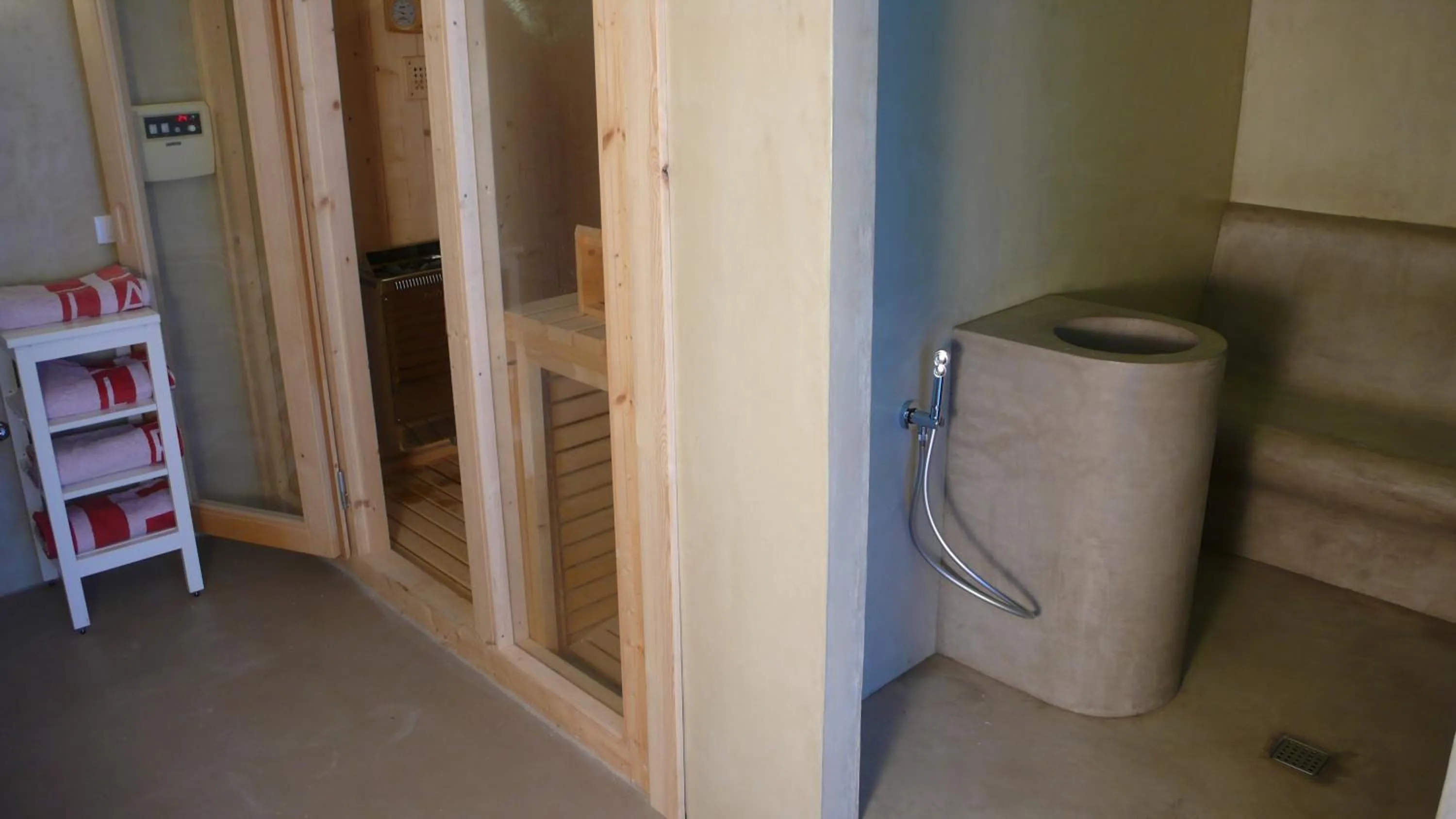 Area and facilities in Zubebi