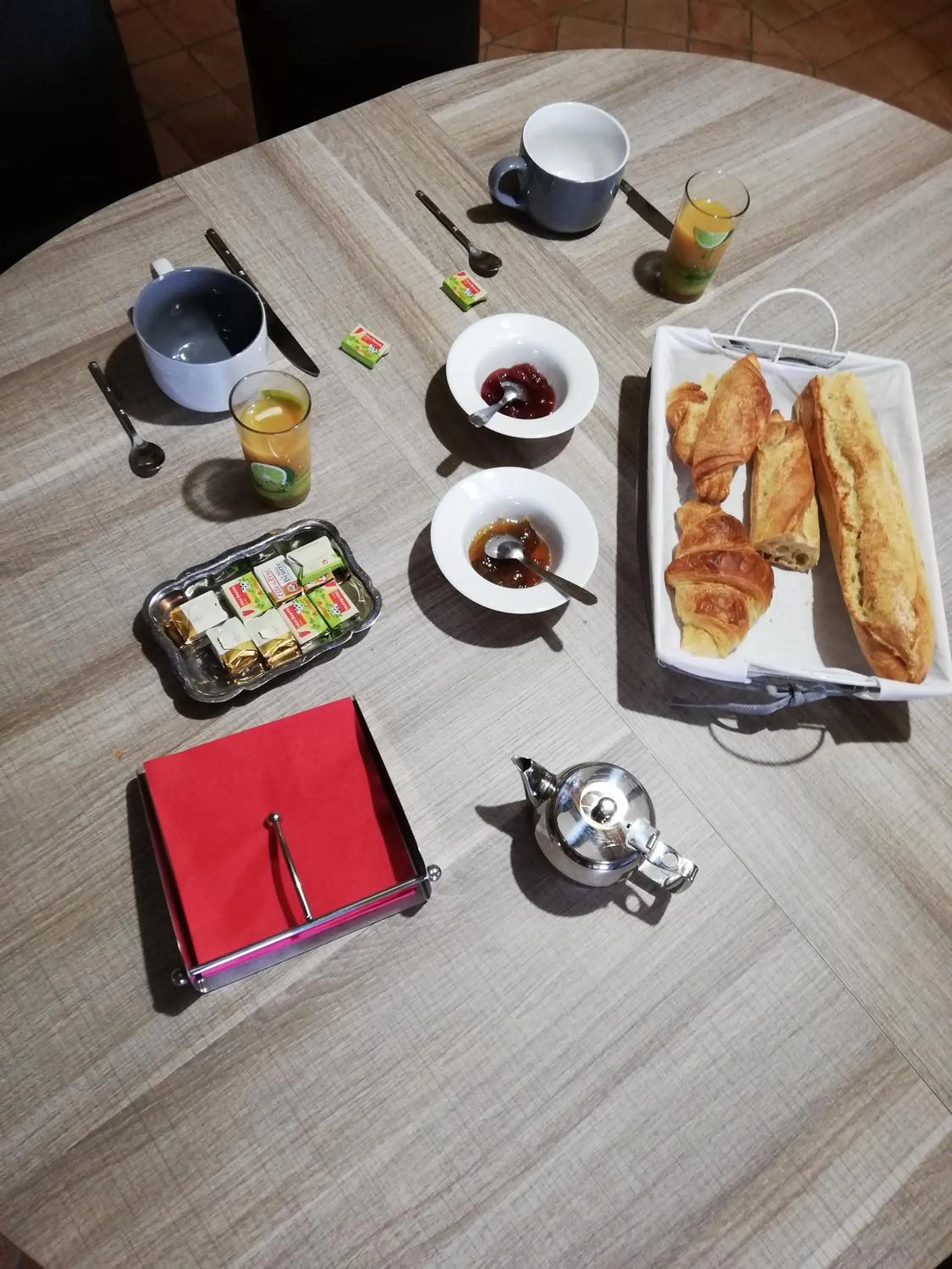 Breakfast in La haye Georget