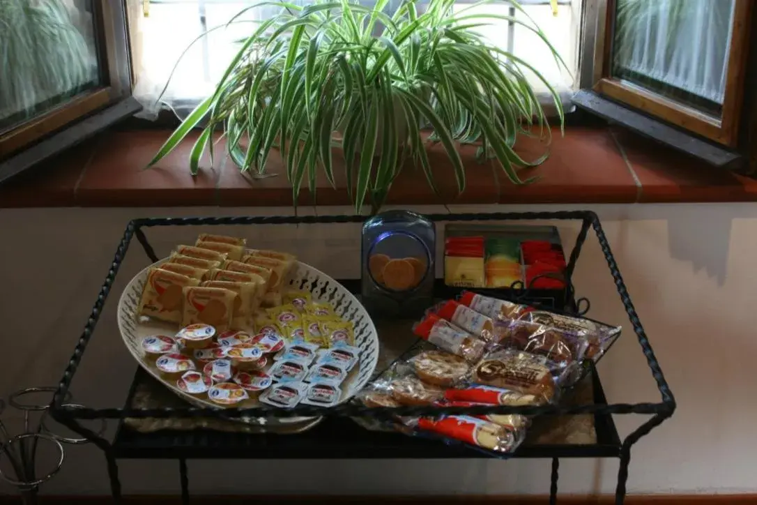 B&B Stradivari B&B Stradivari