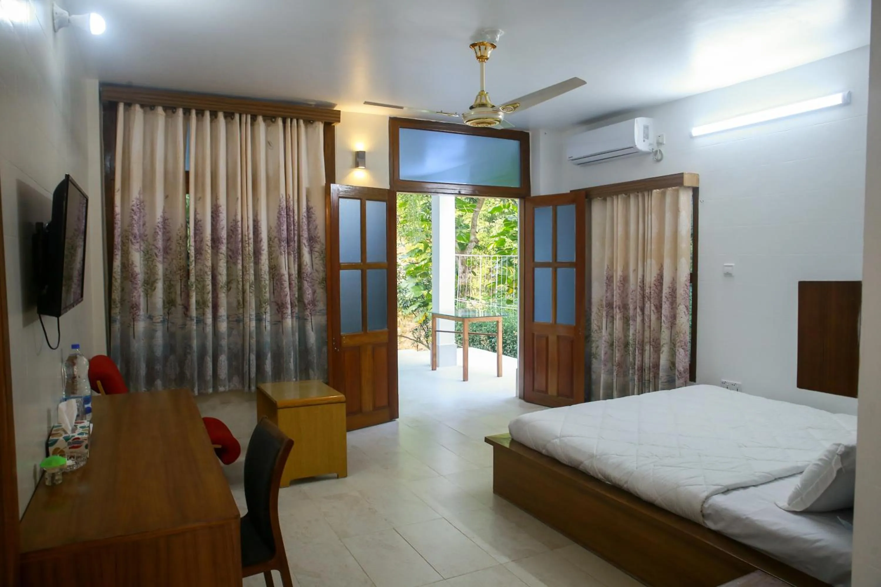 Bed in Balishira Resort Ltd.