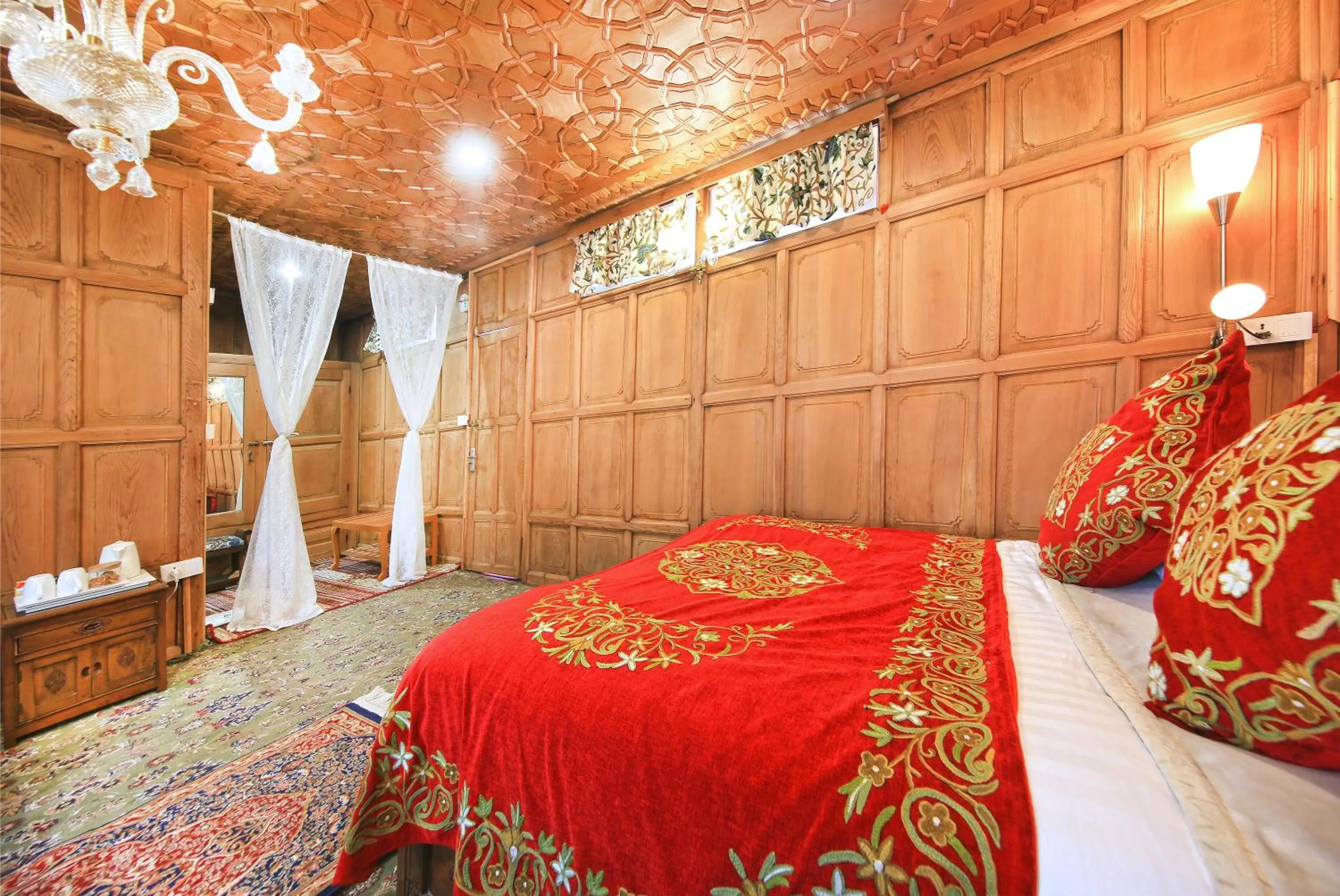 Bedroom, Bed in Kolu Group Of Houseboats