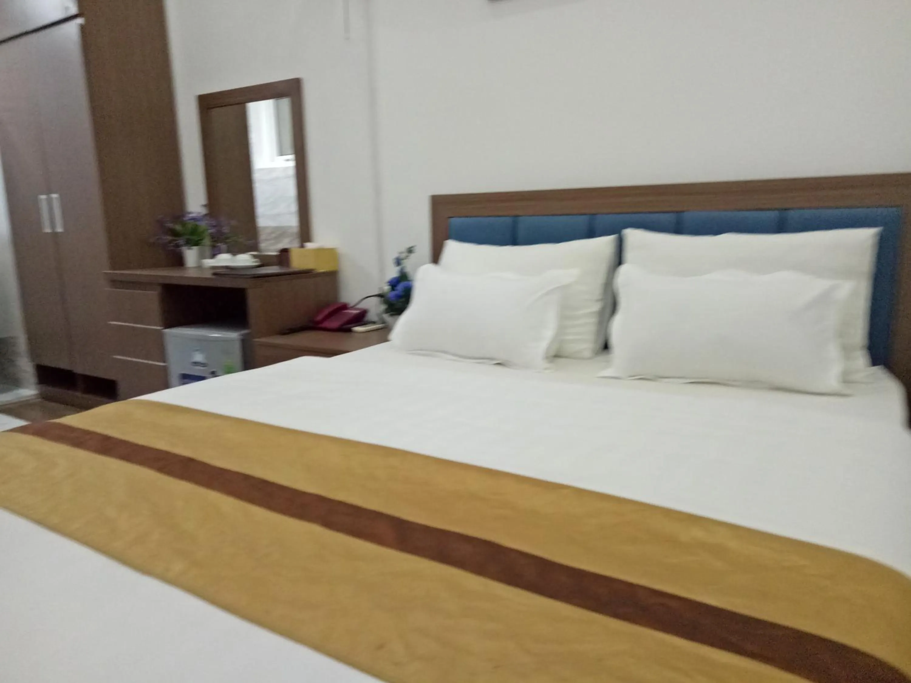 Bedroom, Bed in Duc Long Hotel