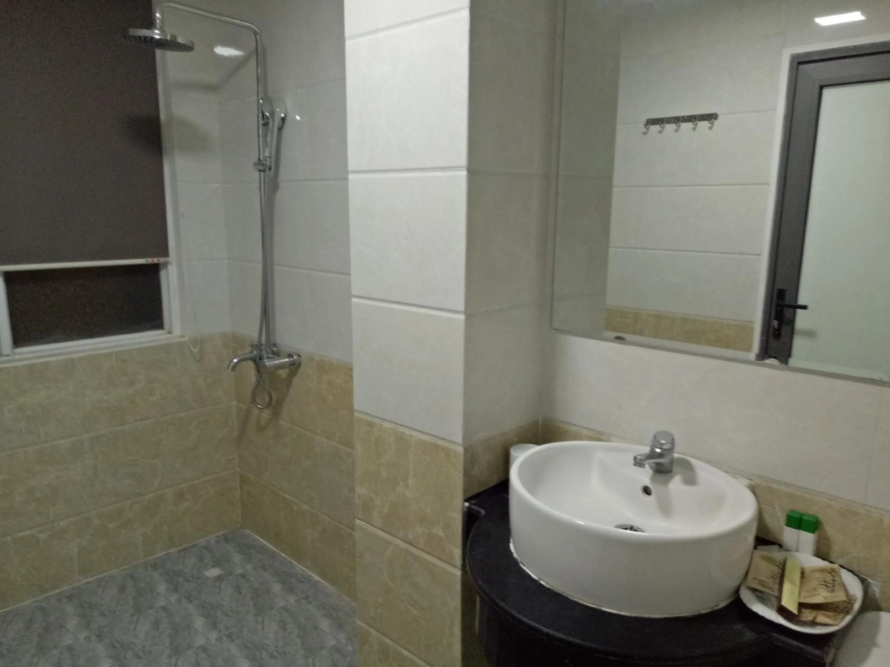 Bathroom in Duc Long Hotel