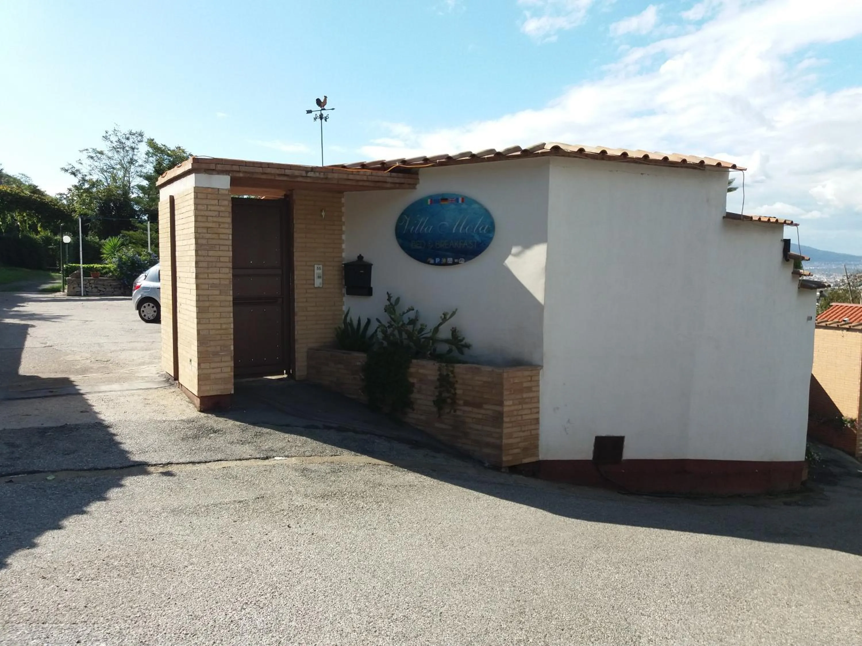 Villa Mola Bed And Breakfast