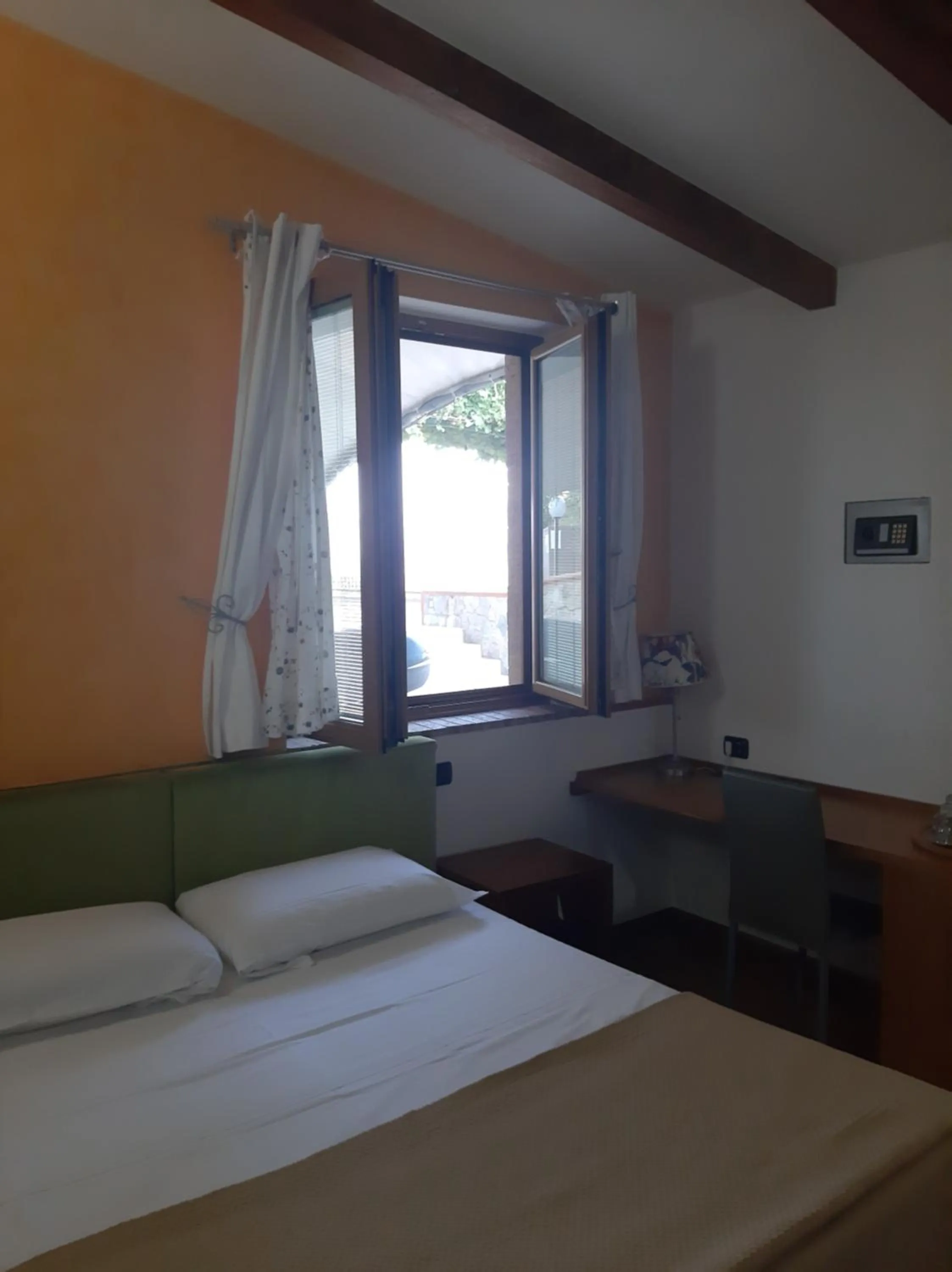 Bed in Villa Mola Bed And Breakfast