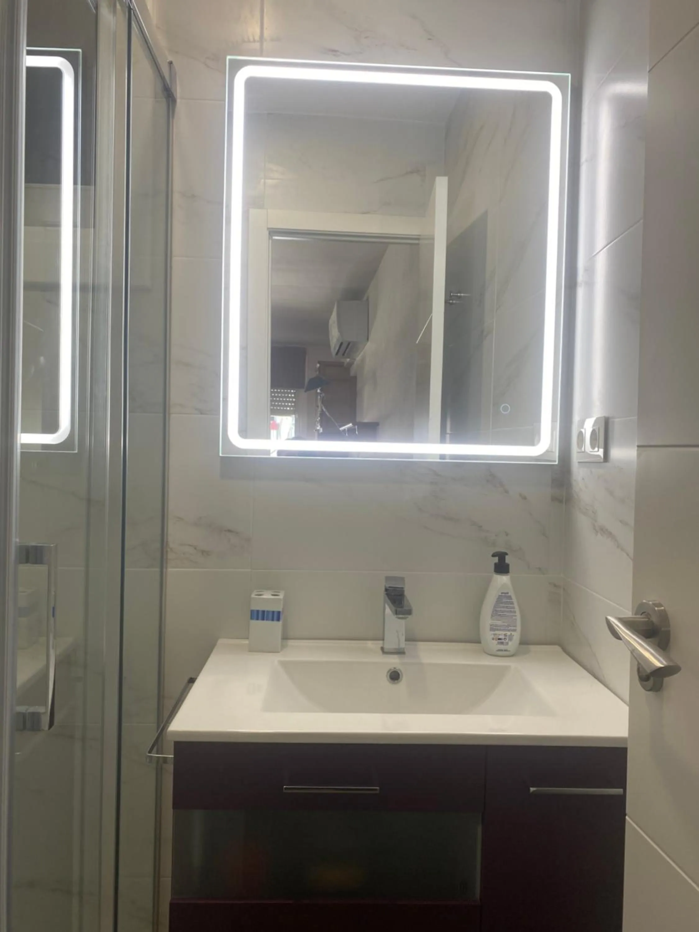 Bathroom in Casa con Gran Piscina particular cerca playa