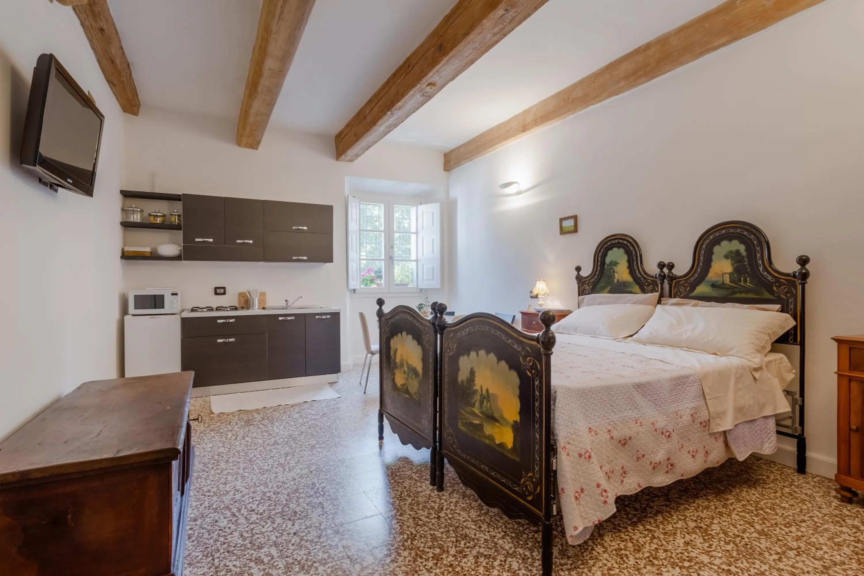 Two-Bedroom Apartment in Il Vecchio Comune