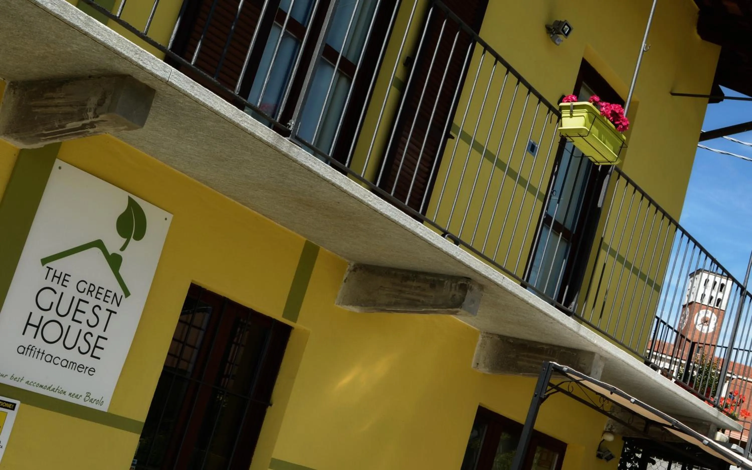 Facade/entrance in The Green Guest House