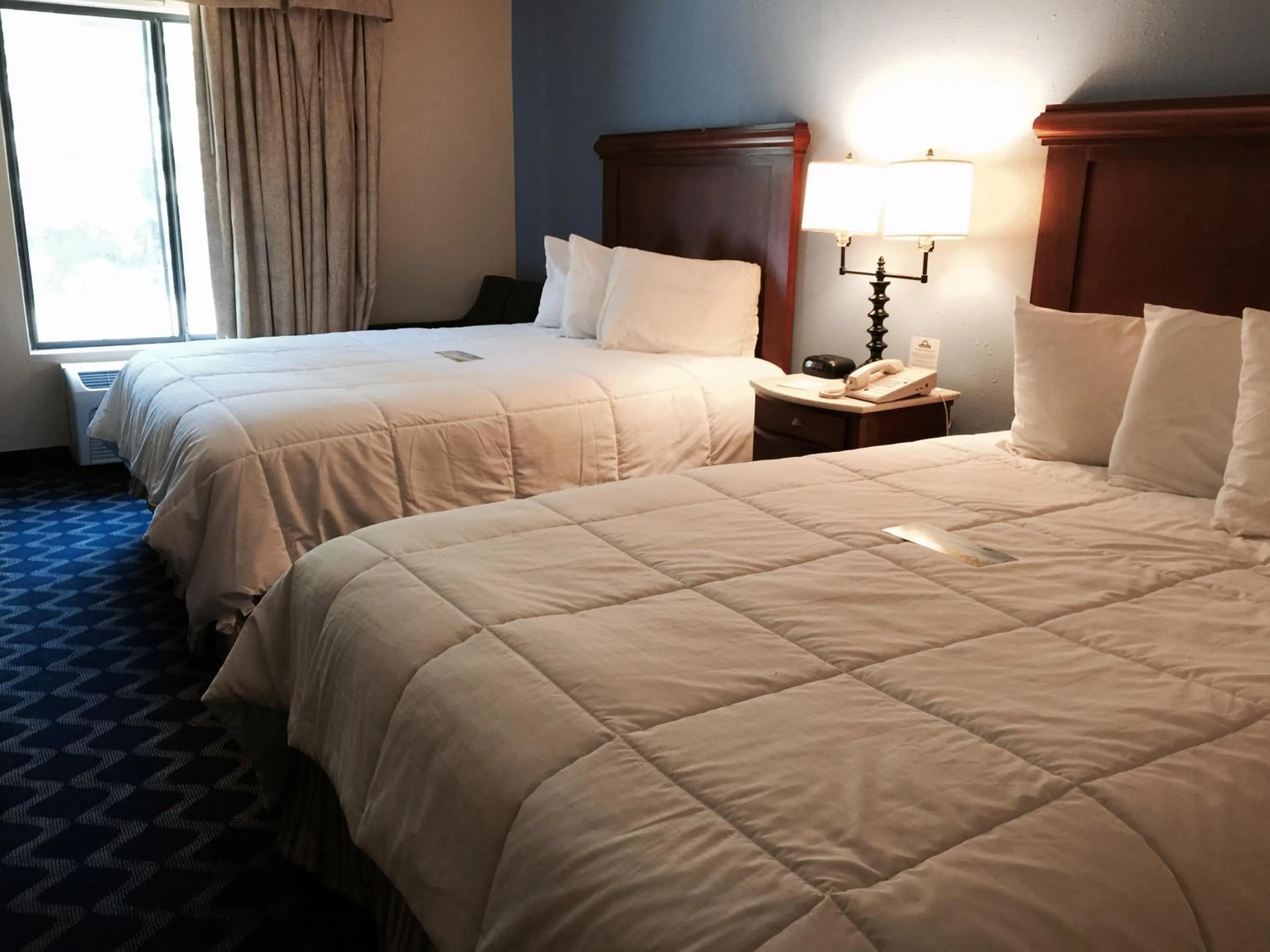 Photo of the whole room, Bed in Aderi Hotel Near Casino