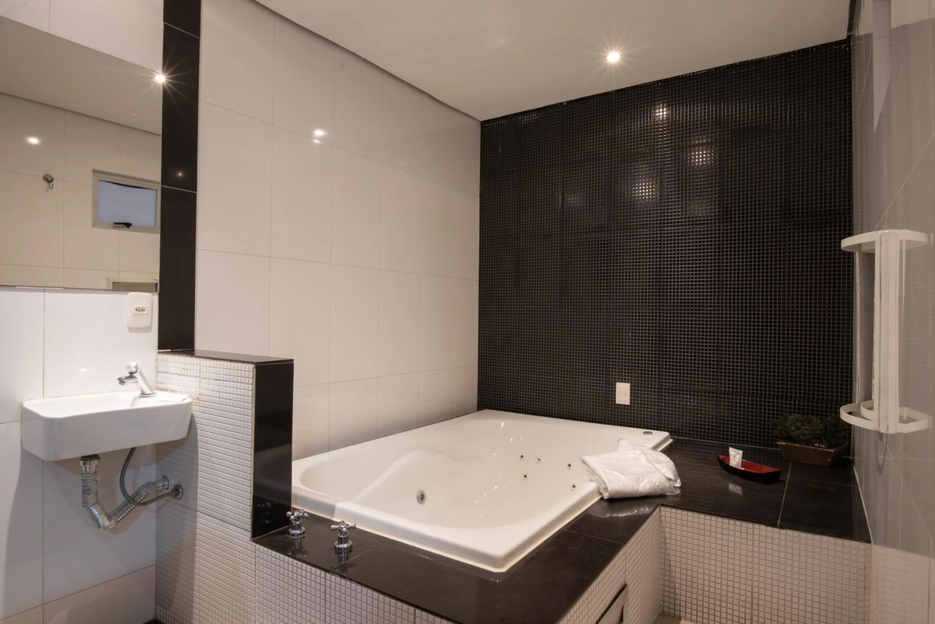 Bathroom in Motel Fantasy 1