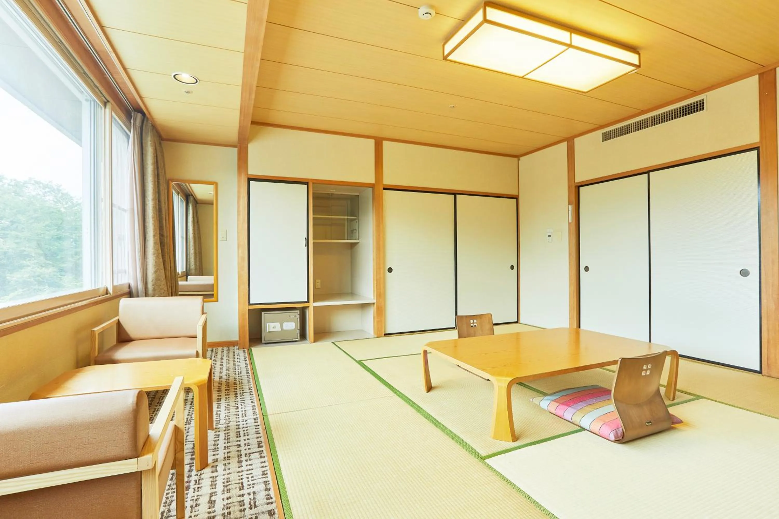 Photo of the whole room in KAMENOI HOTEL Fukui
