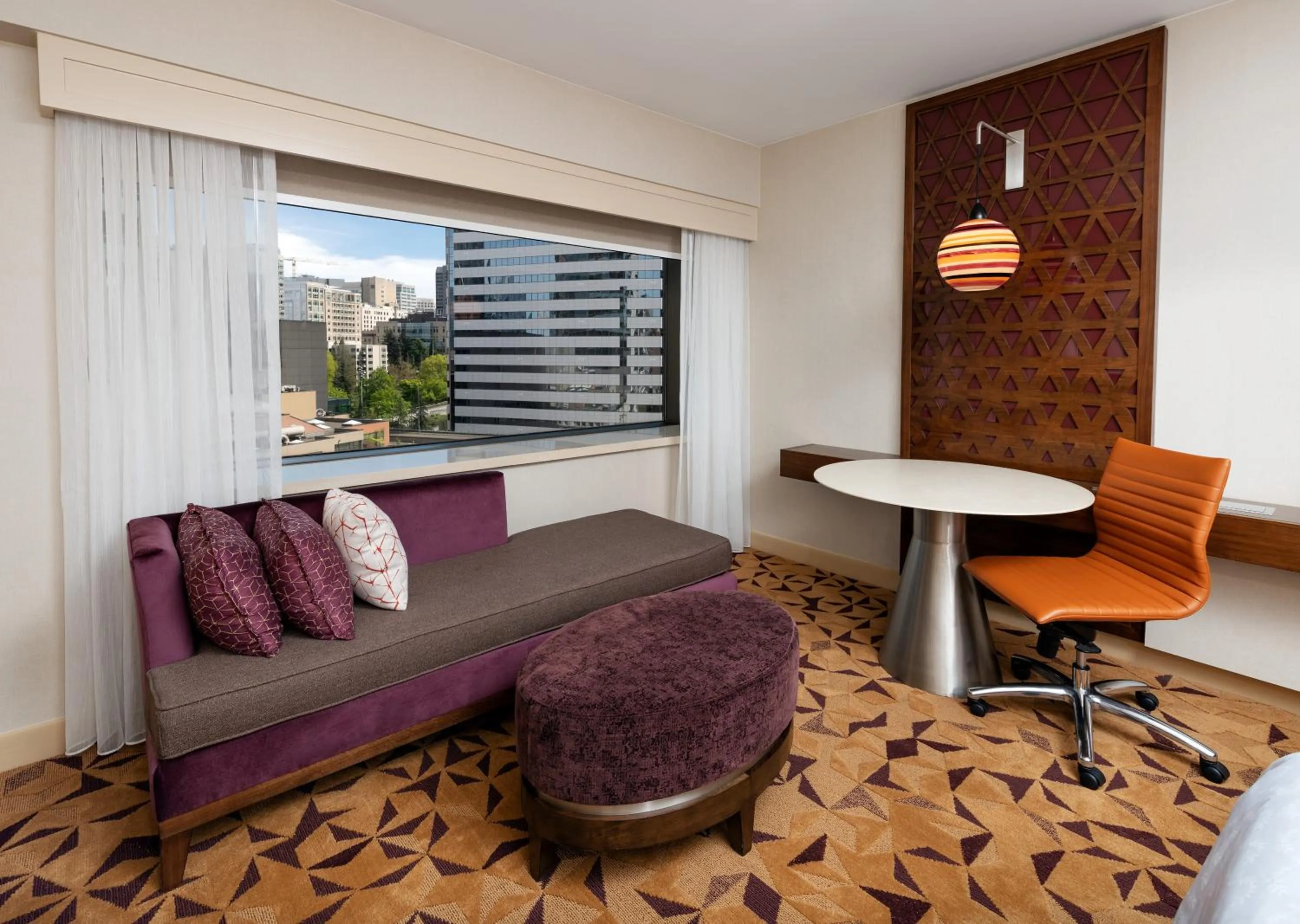 Seating area in Sheraton Grand Seattle
