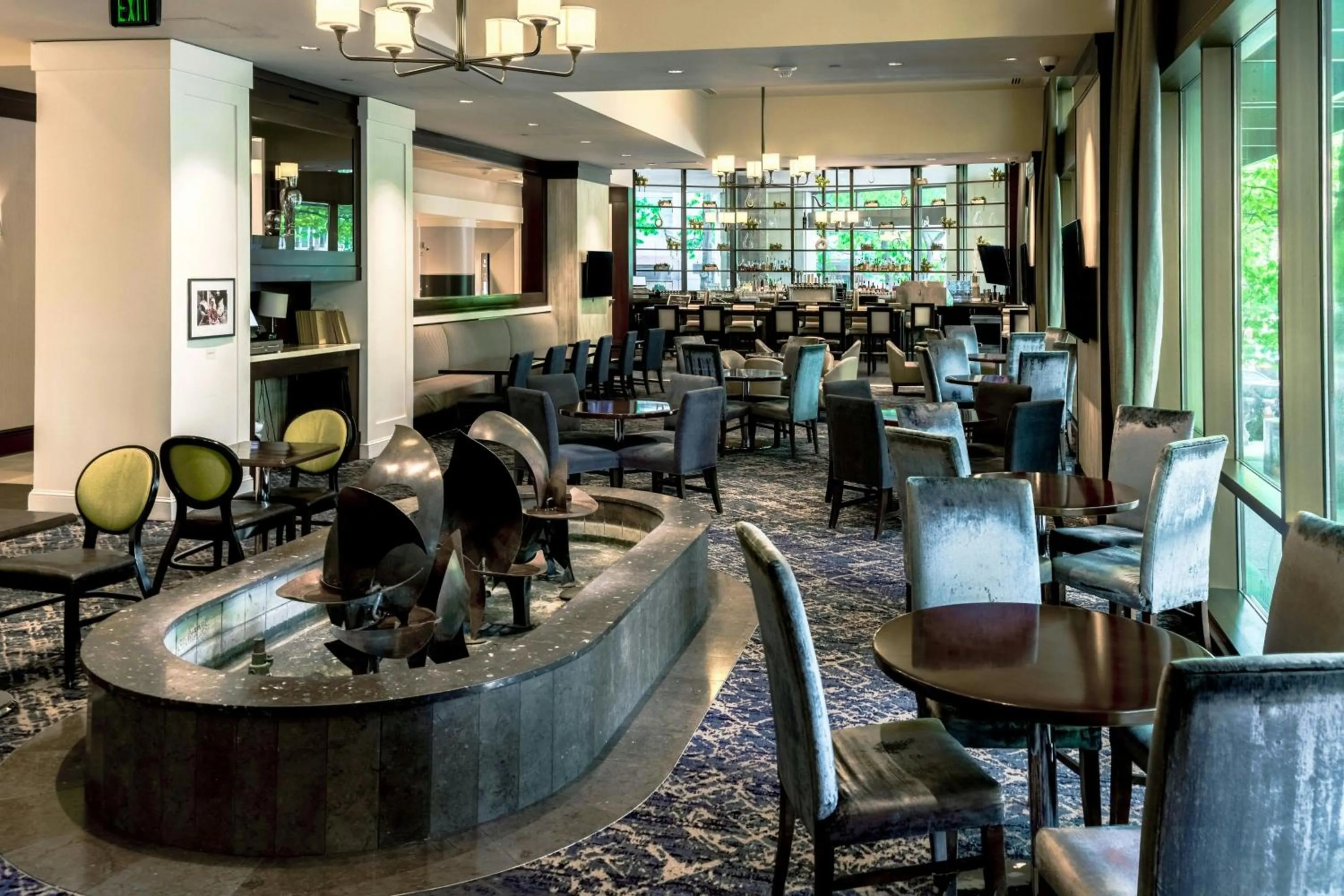 Restaurant/places to eat in Sheraton Grand Seattle