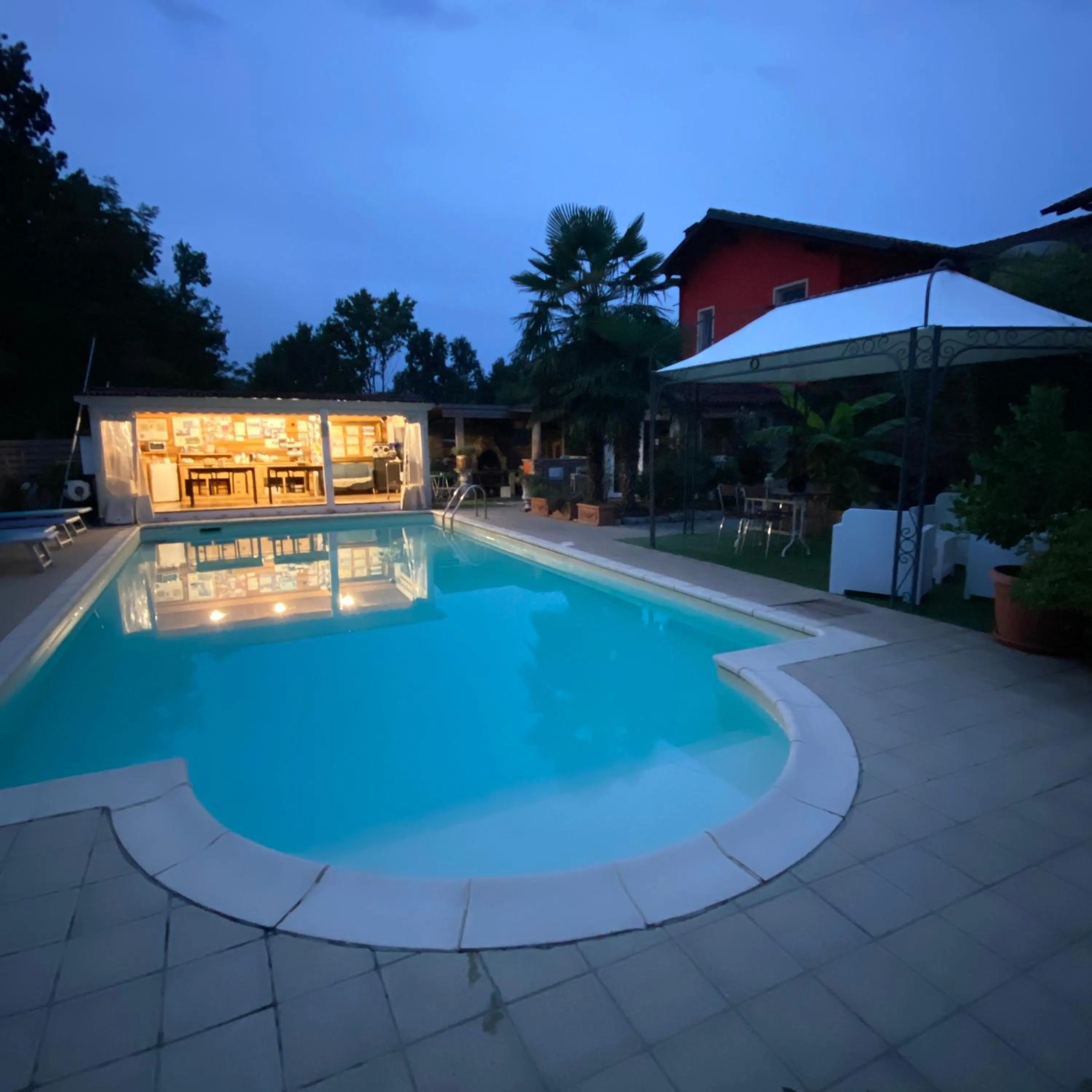 Swimming pool in B&B Villa Botto