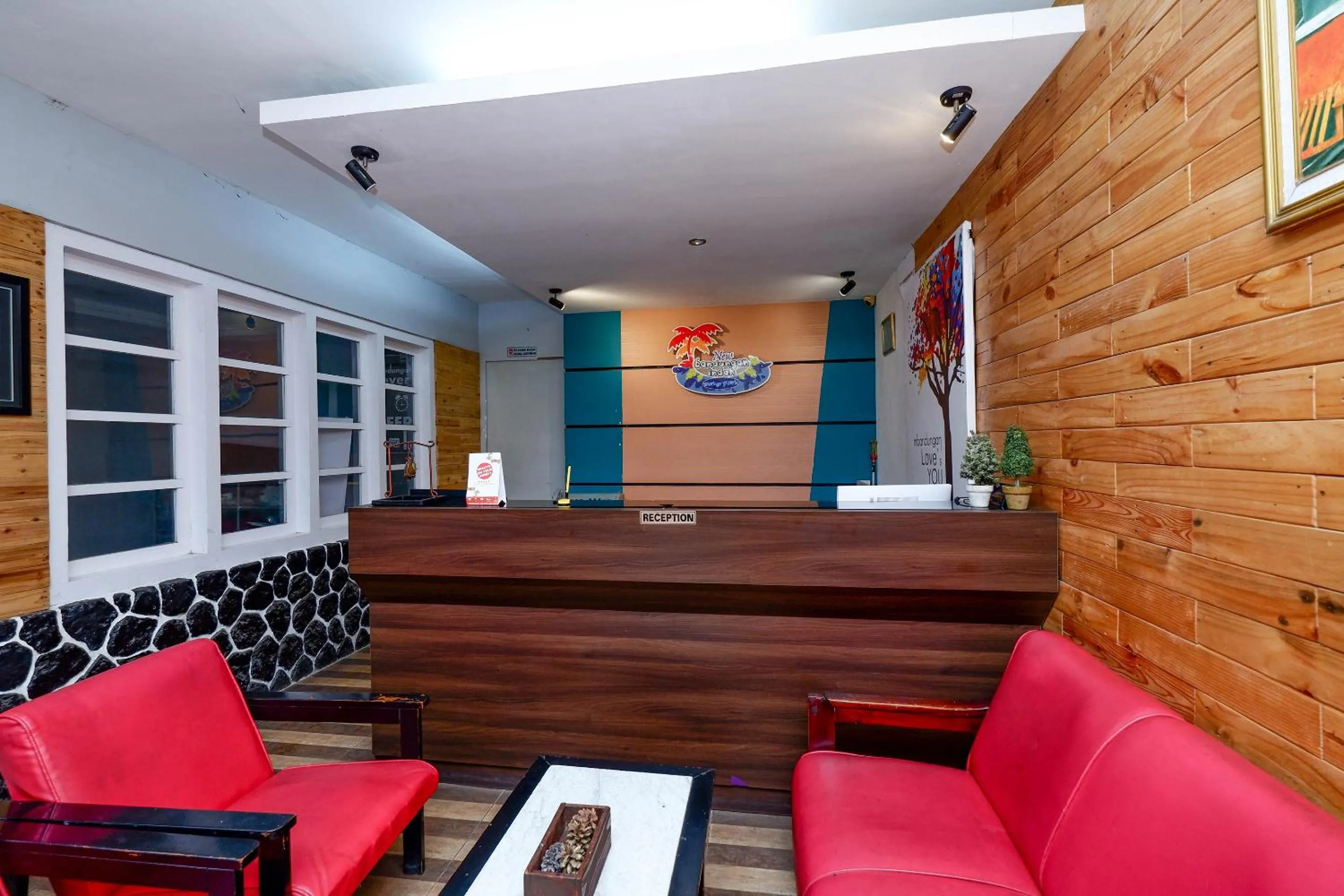 Lobby or reception, Lobby/Reception in SUPER OYO Capital O 1808 New Bandungan Indah