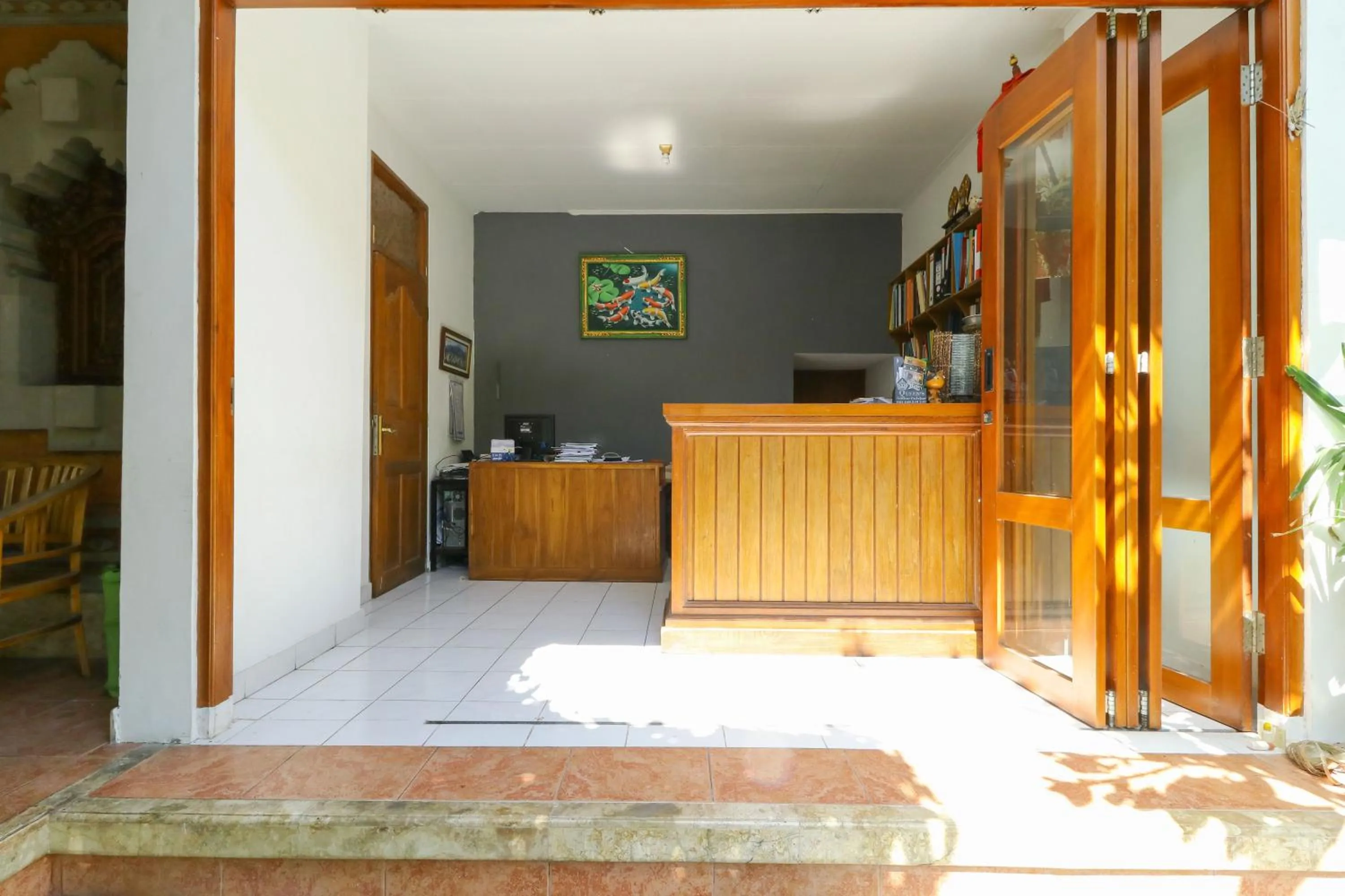 Staff in The Legian Mas Beach Inn