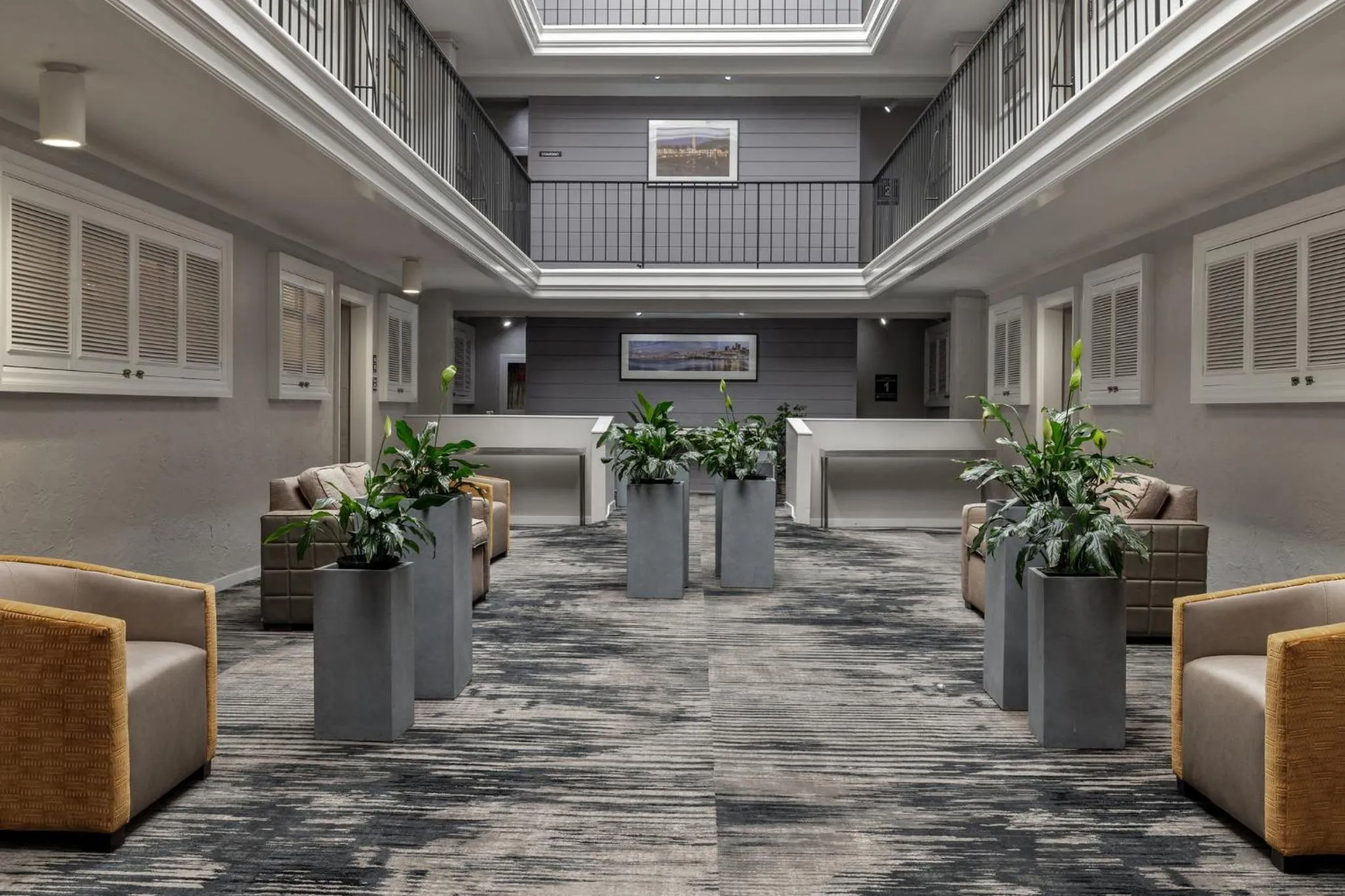 Lobby or reception in The Suites at Fisherman's Wharf