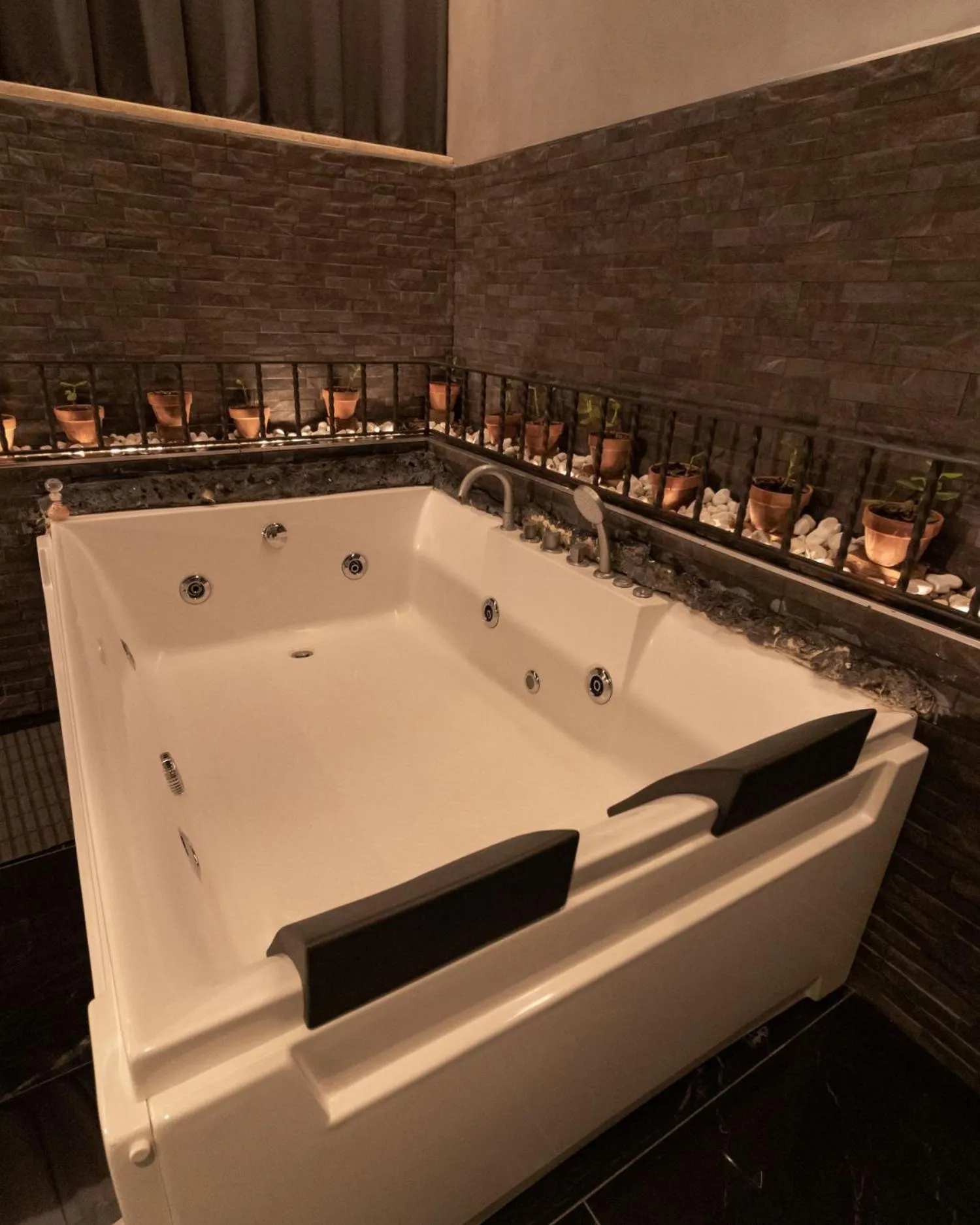 Hot Tub in Meeting Hotel