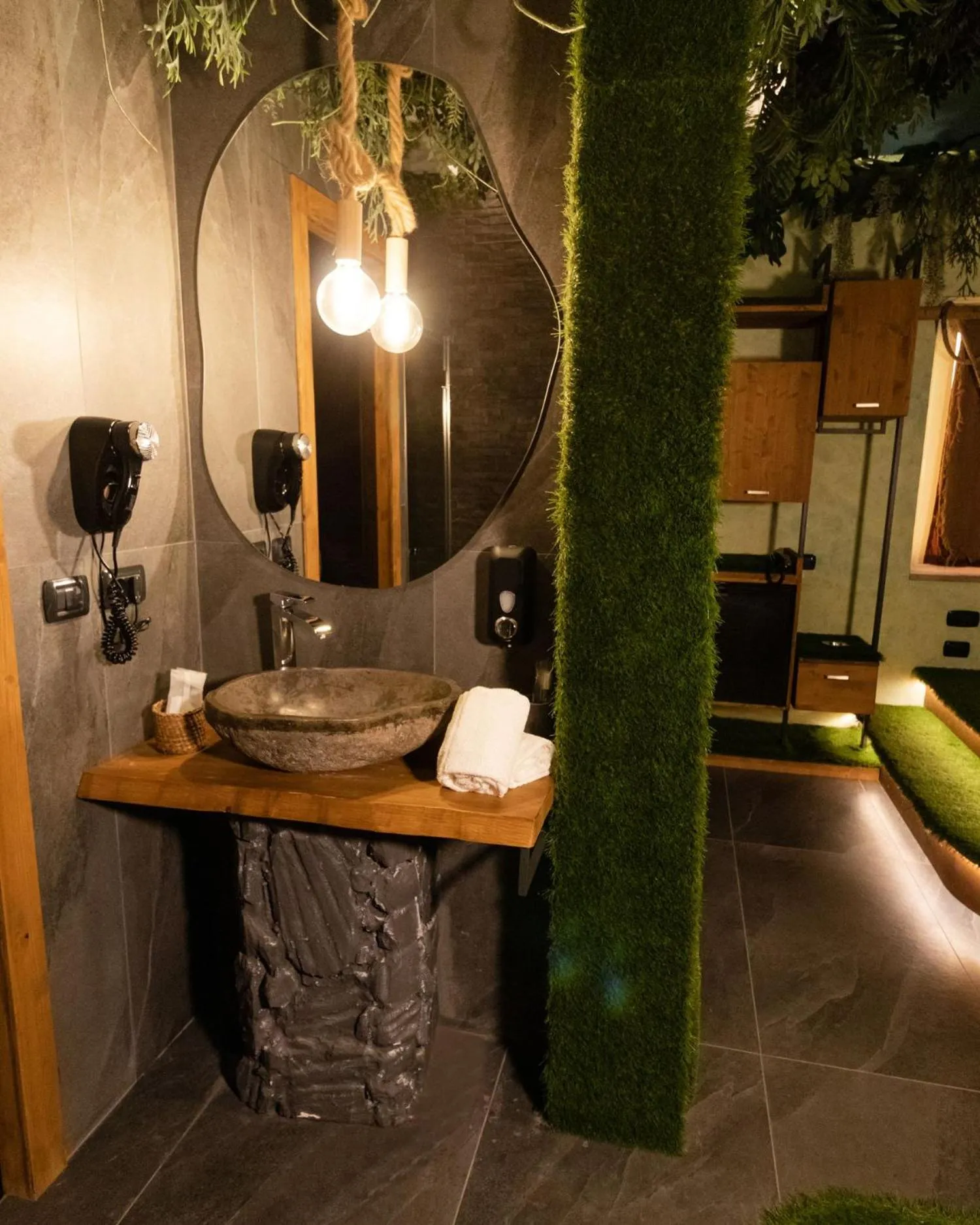 Bathroom in Meeting Hotel