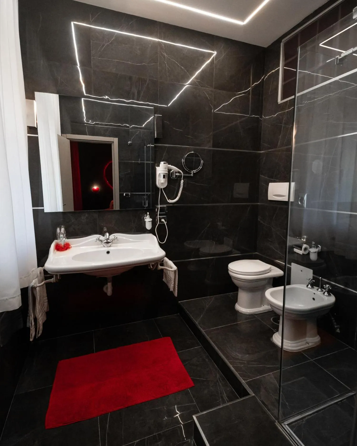 Shower in Meeting Hotel