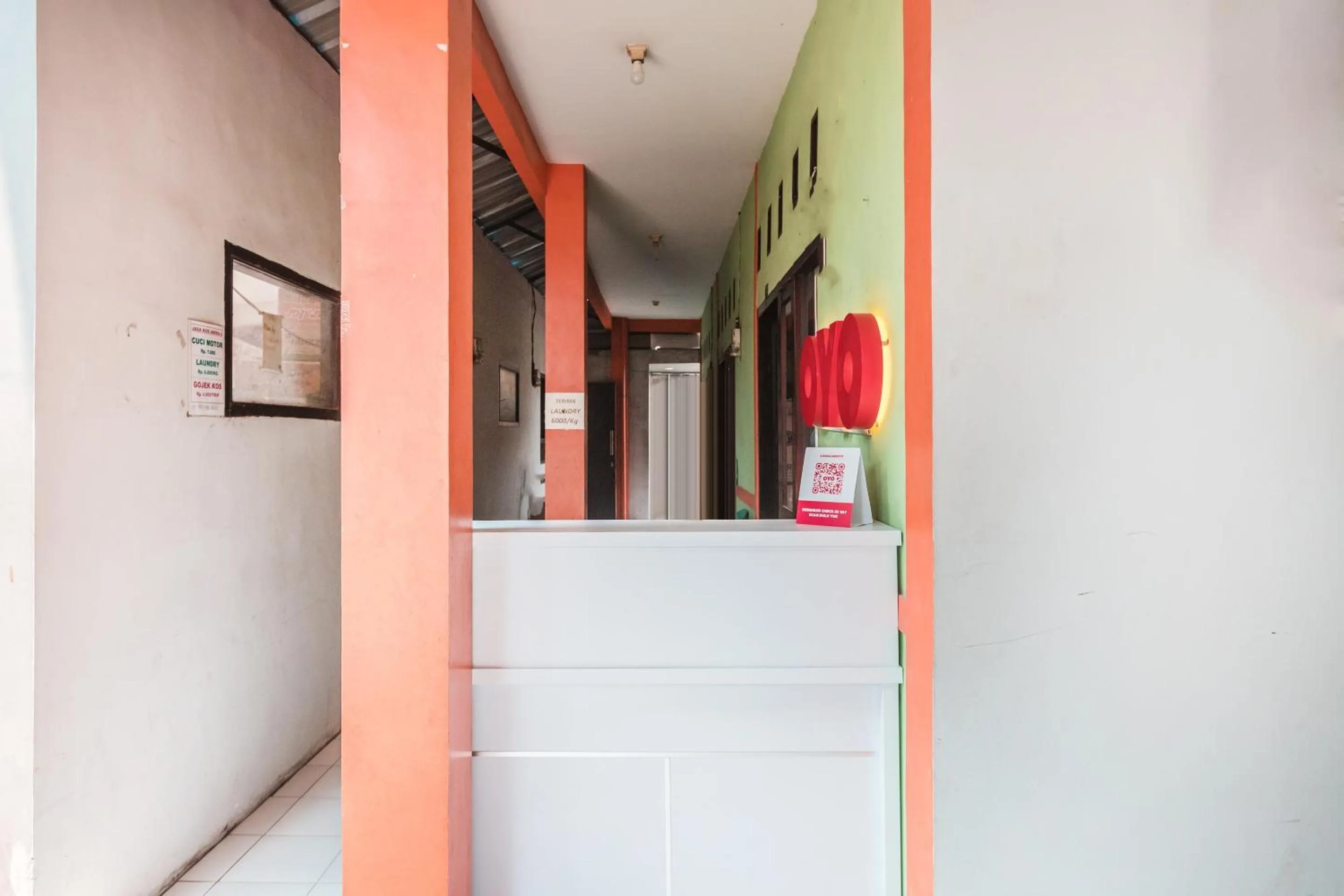 Lobby or reception in OYO Living 1756 Amira Guest House