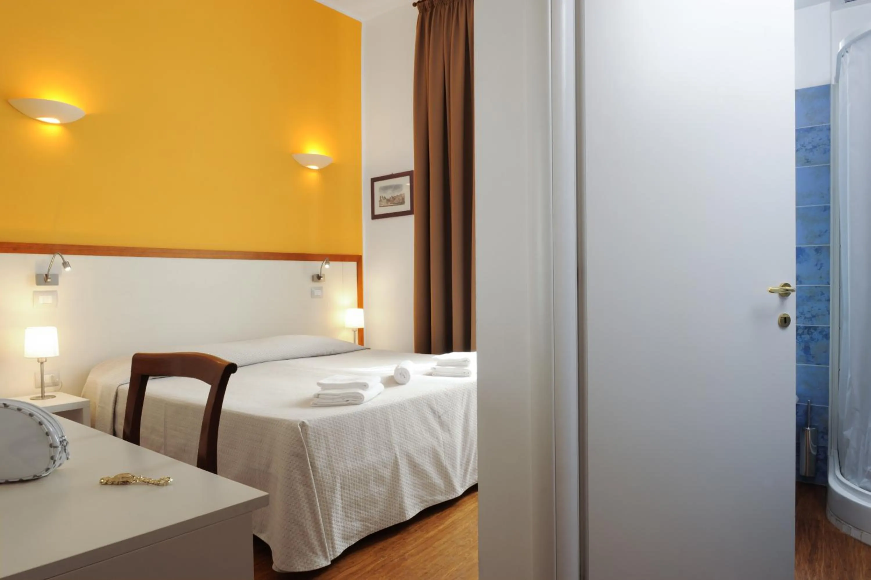 Photo of the whole room in Hotel Dedoni