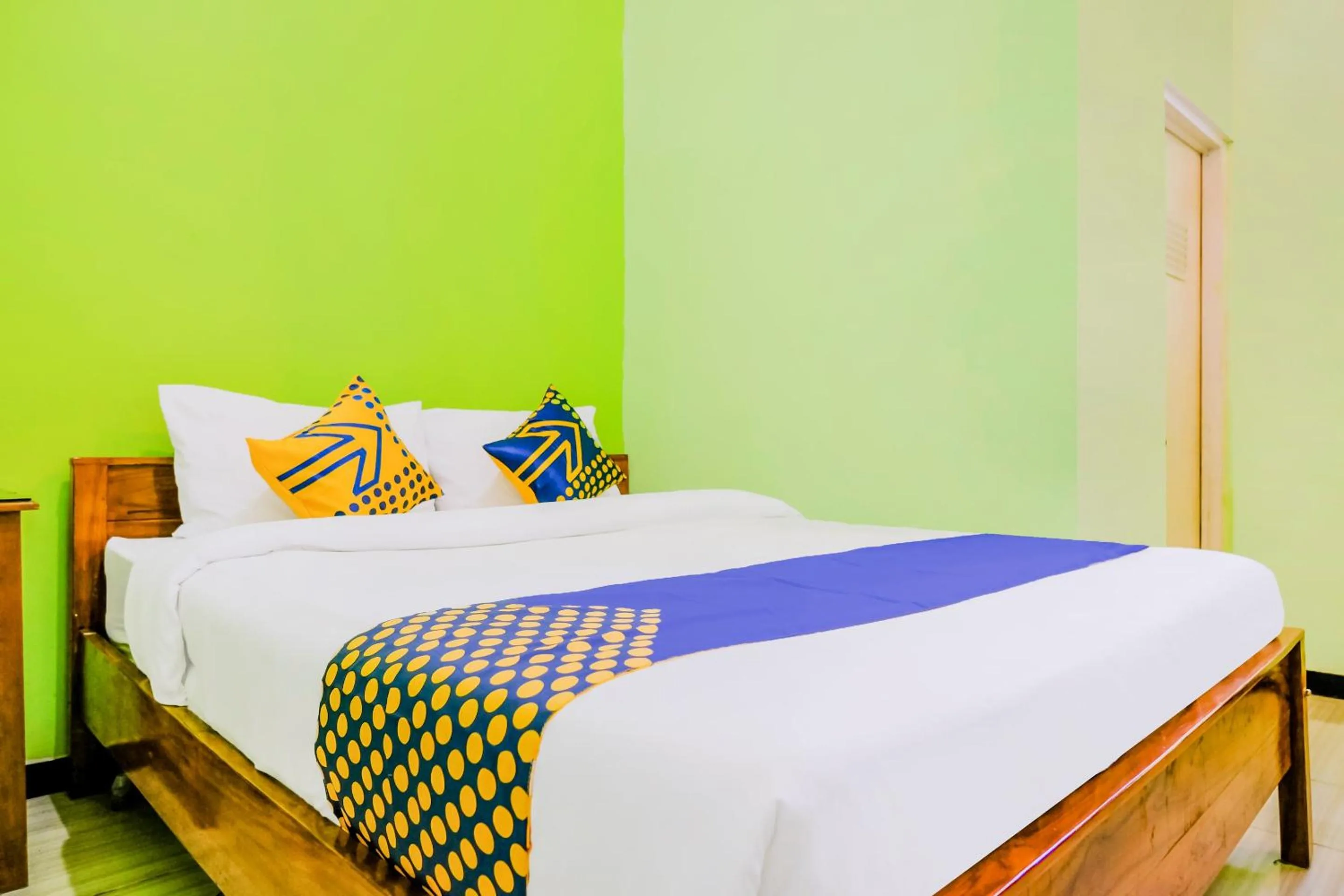 Bedroom, Bed in Hotel O Family Residence Syariah