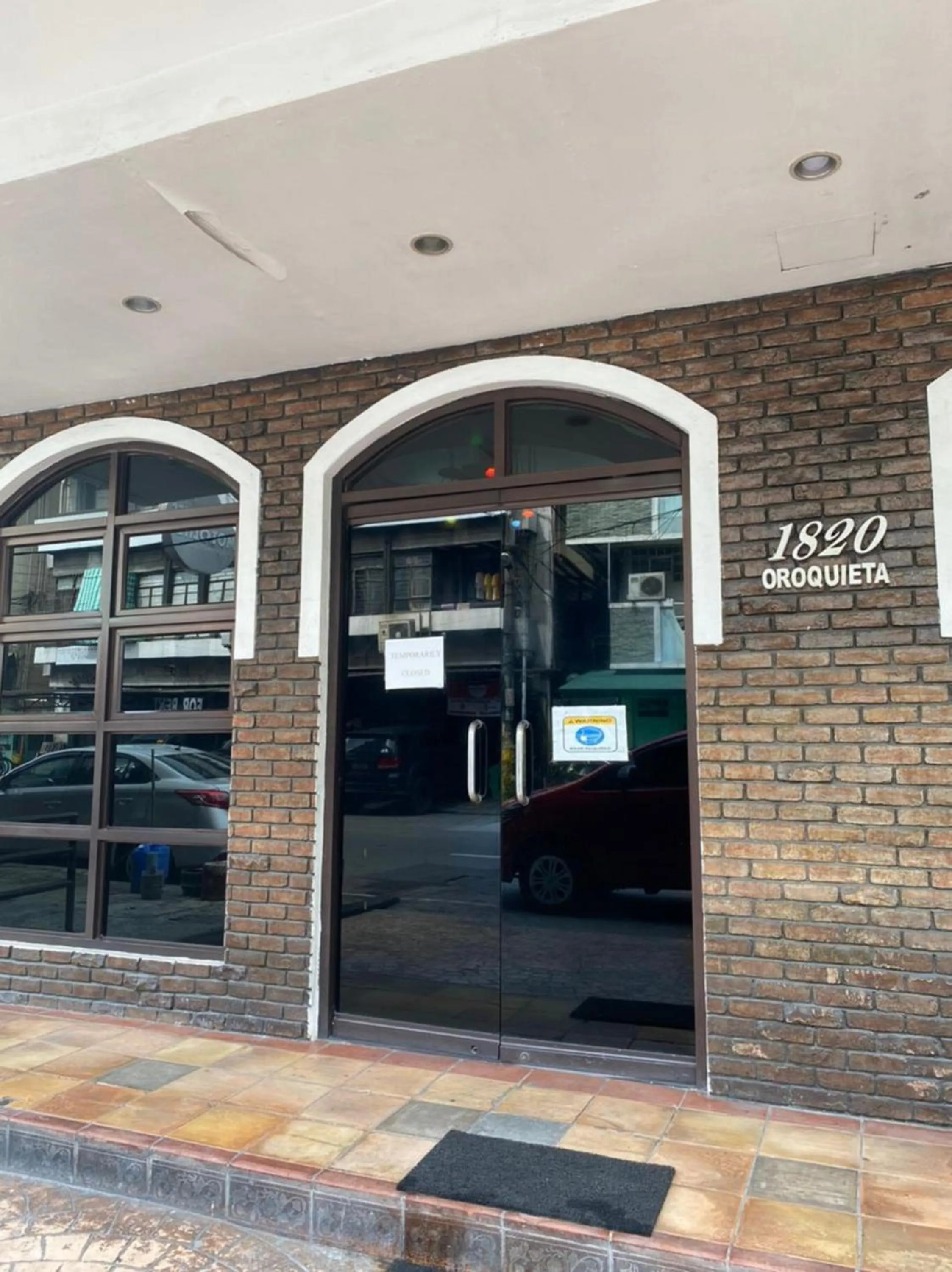 Facade/entrance in OYO 797 Brickwood Suites