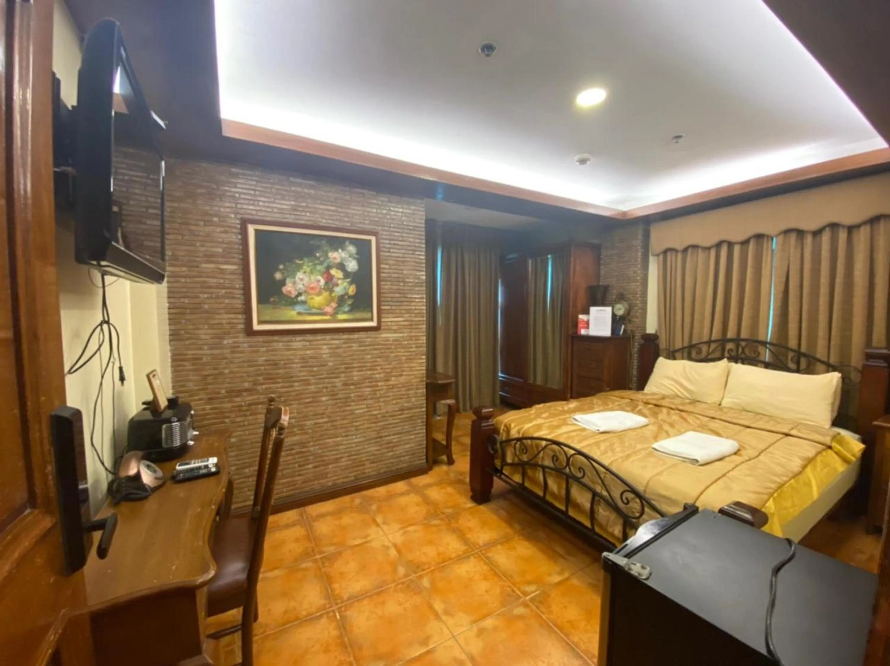 Photo of the whole room in OYO 797 Brickwood Suites