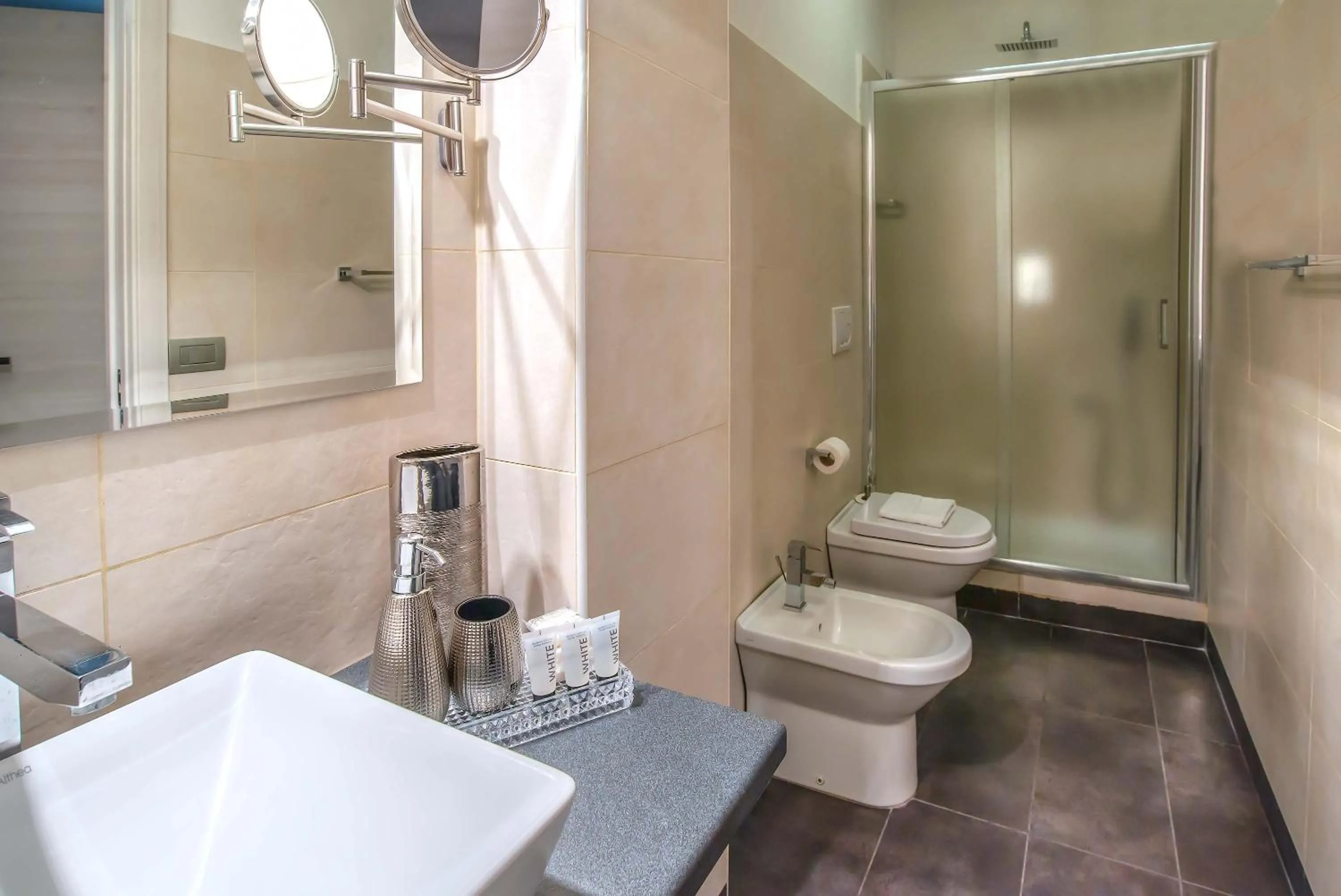 Bathroom in Black And White Suite