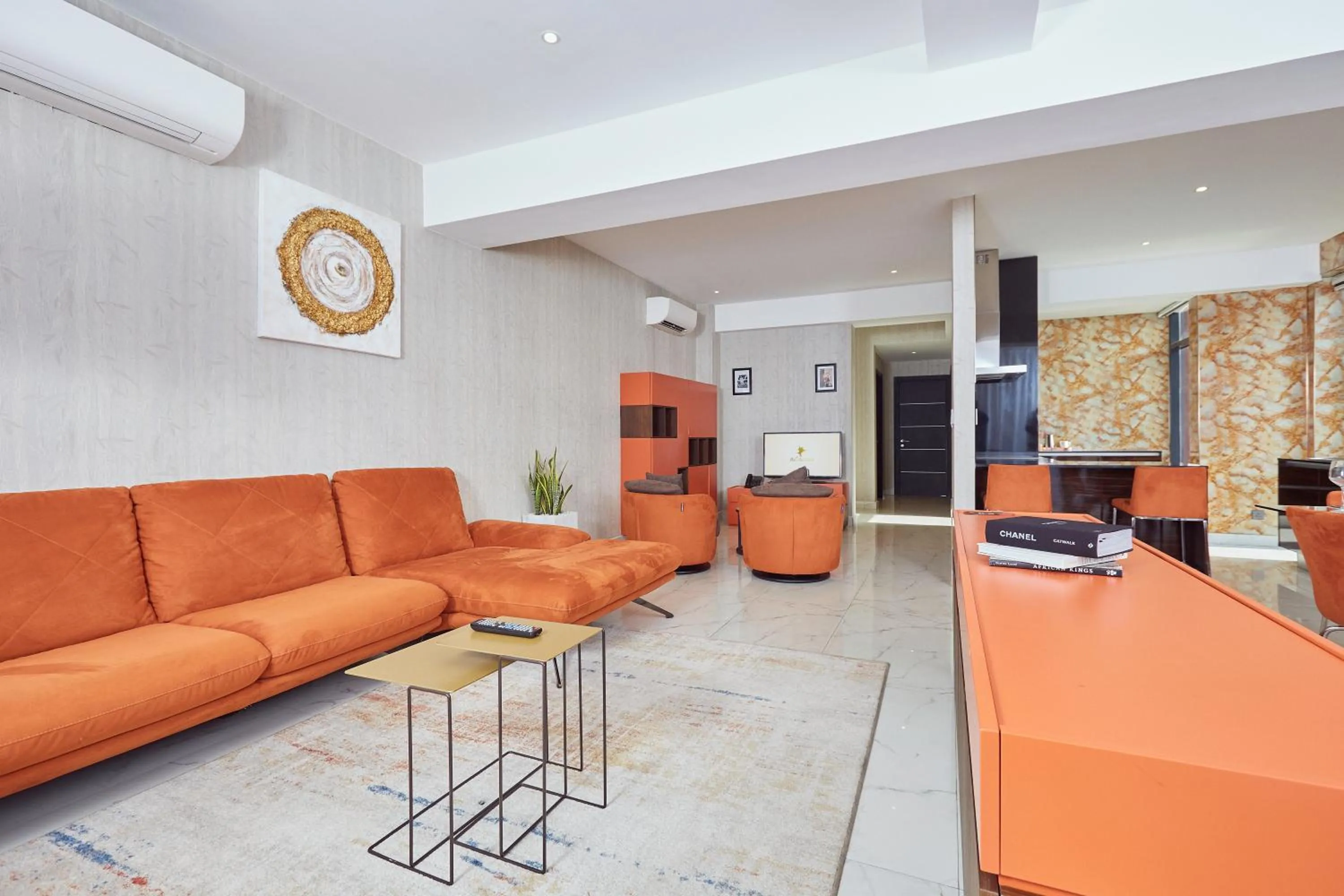 Living room in Bel Air Crest Hotel & Suites