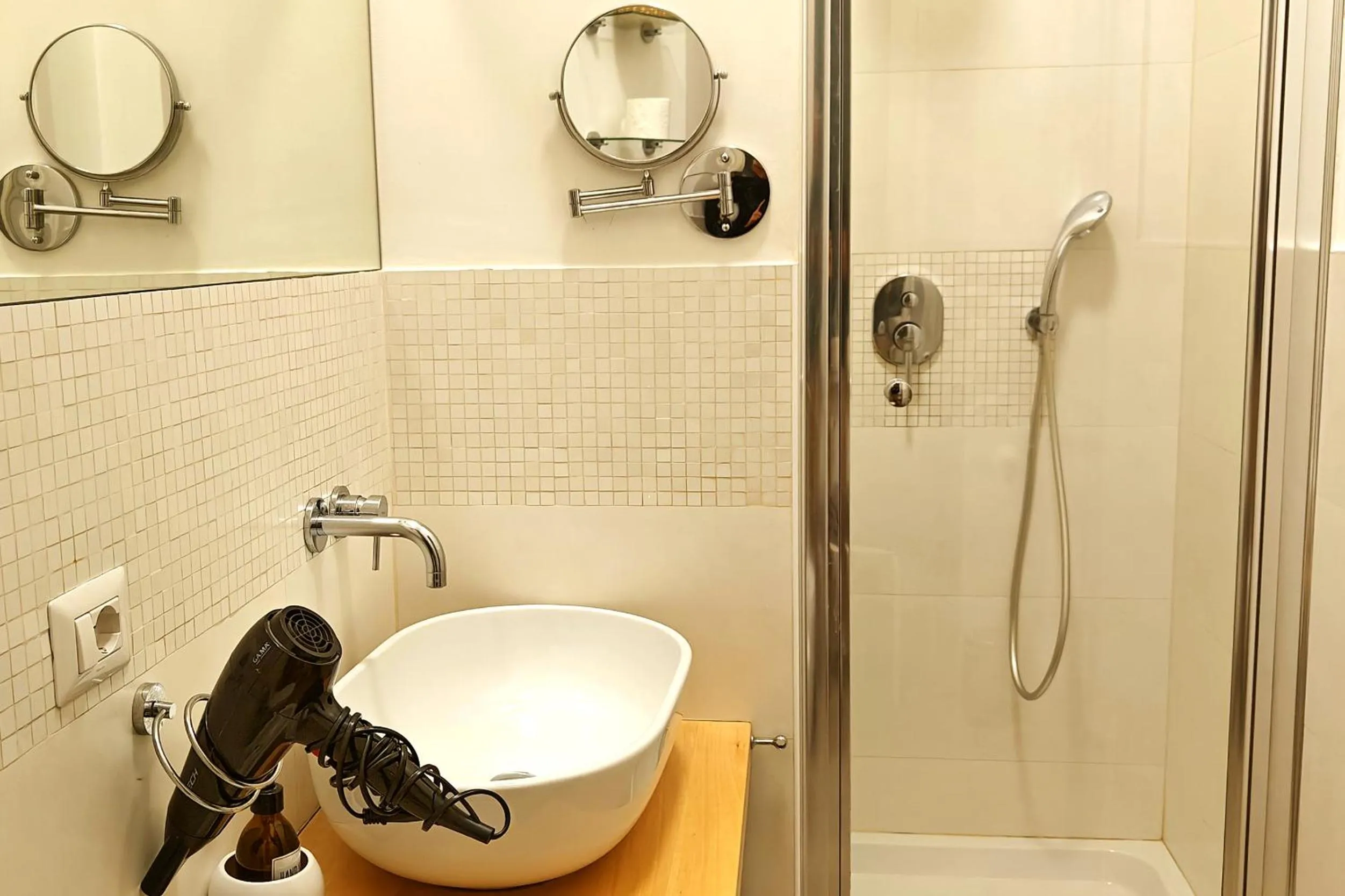 Bathroom in Tata B&B