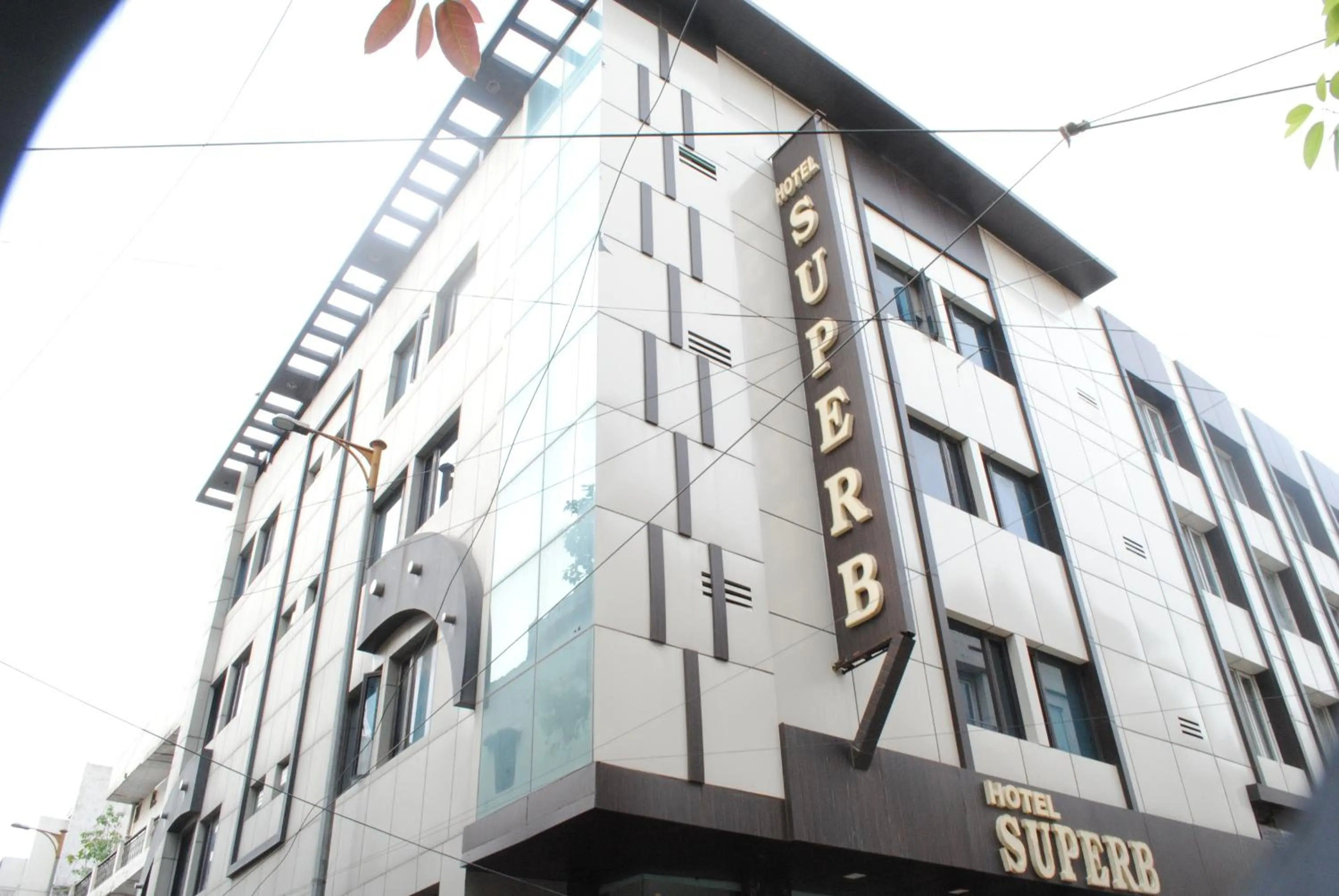 Property building in Hotel Superb 5 Mins Walk From New Delhi Station