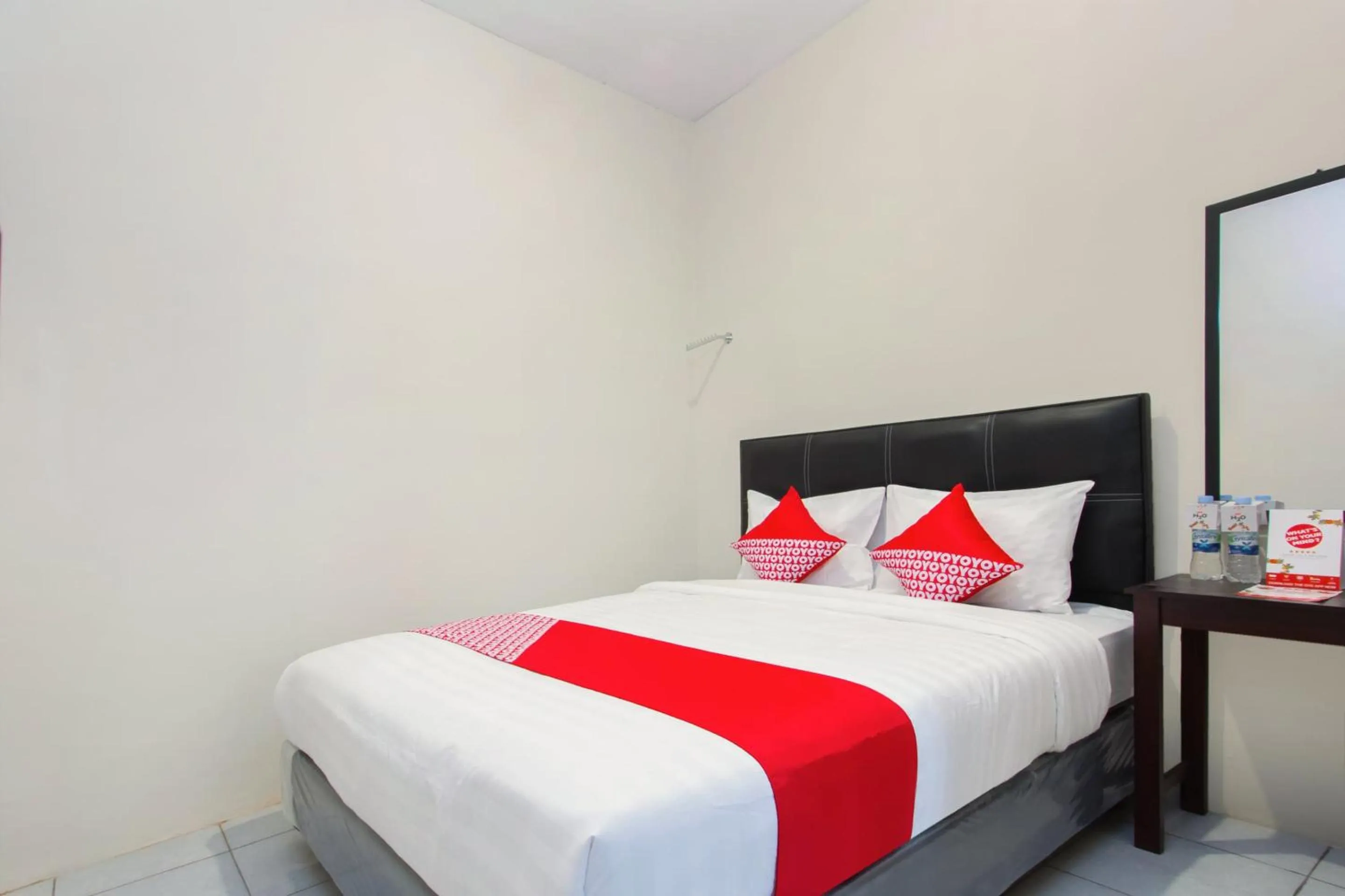 Bedroom, Bed in Hotel O Homestay Wak Gobenk