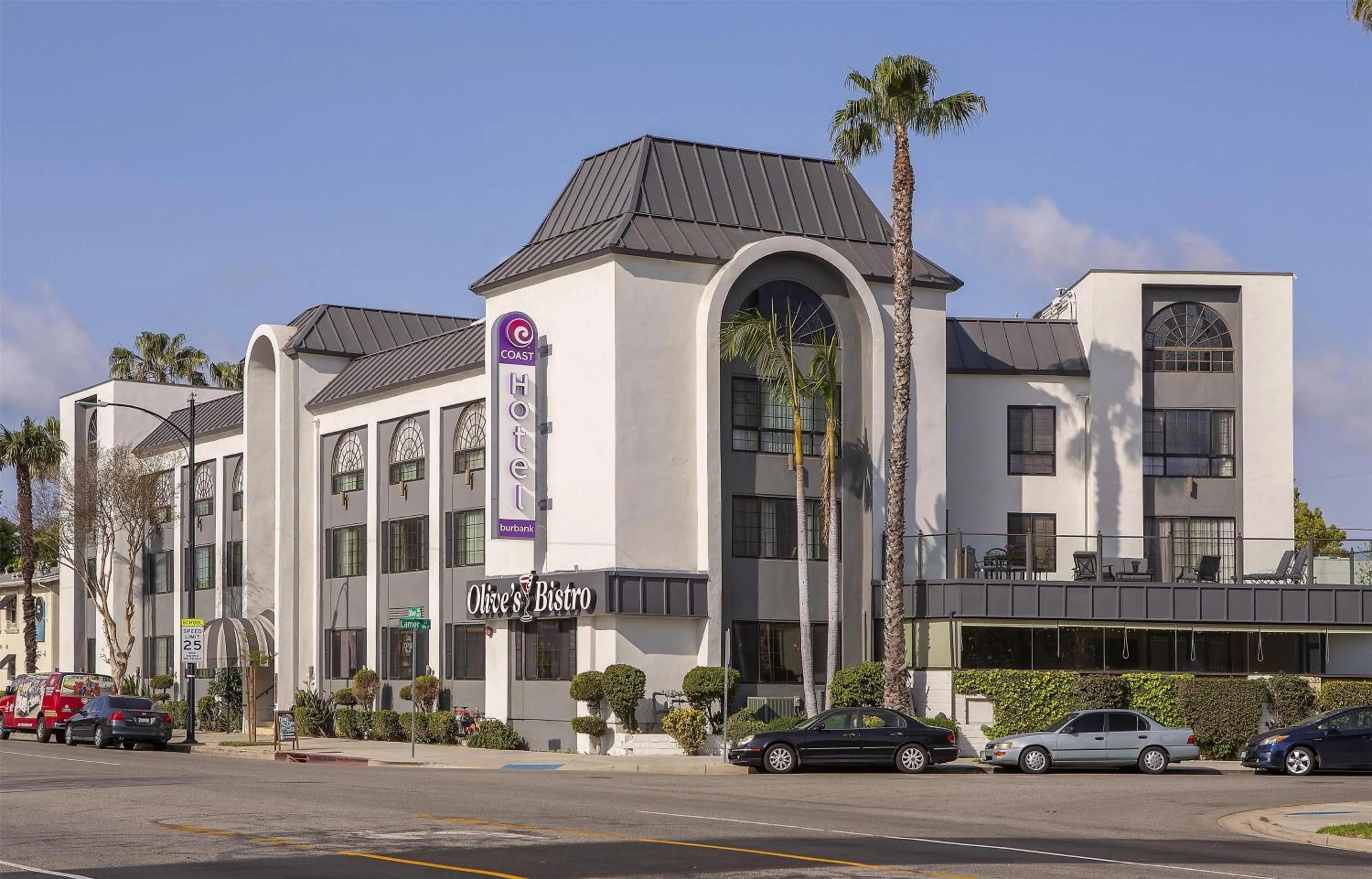 Property building in Coast Burbank Hotel