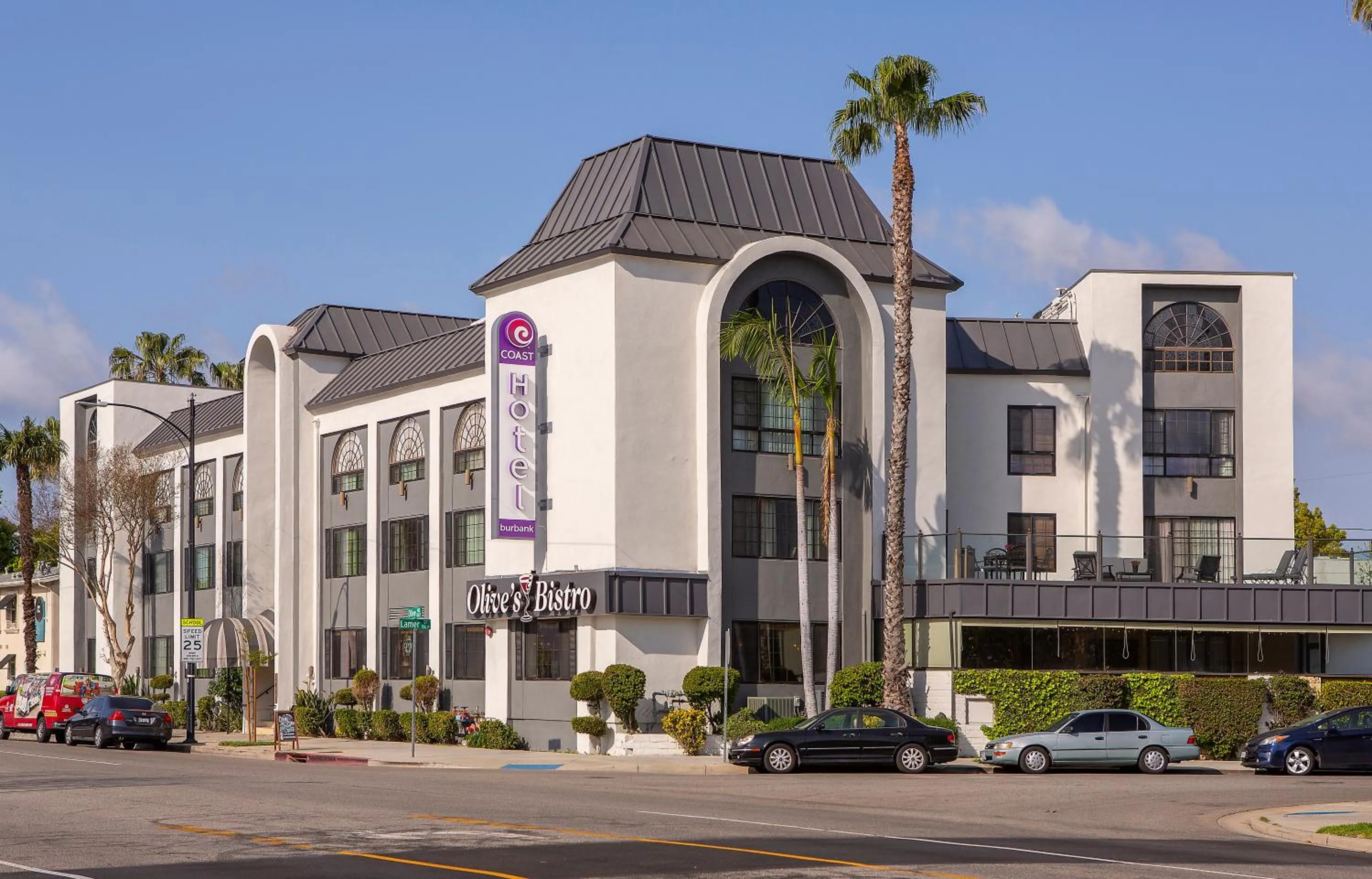 Property building in Coast Burbank Hotel