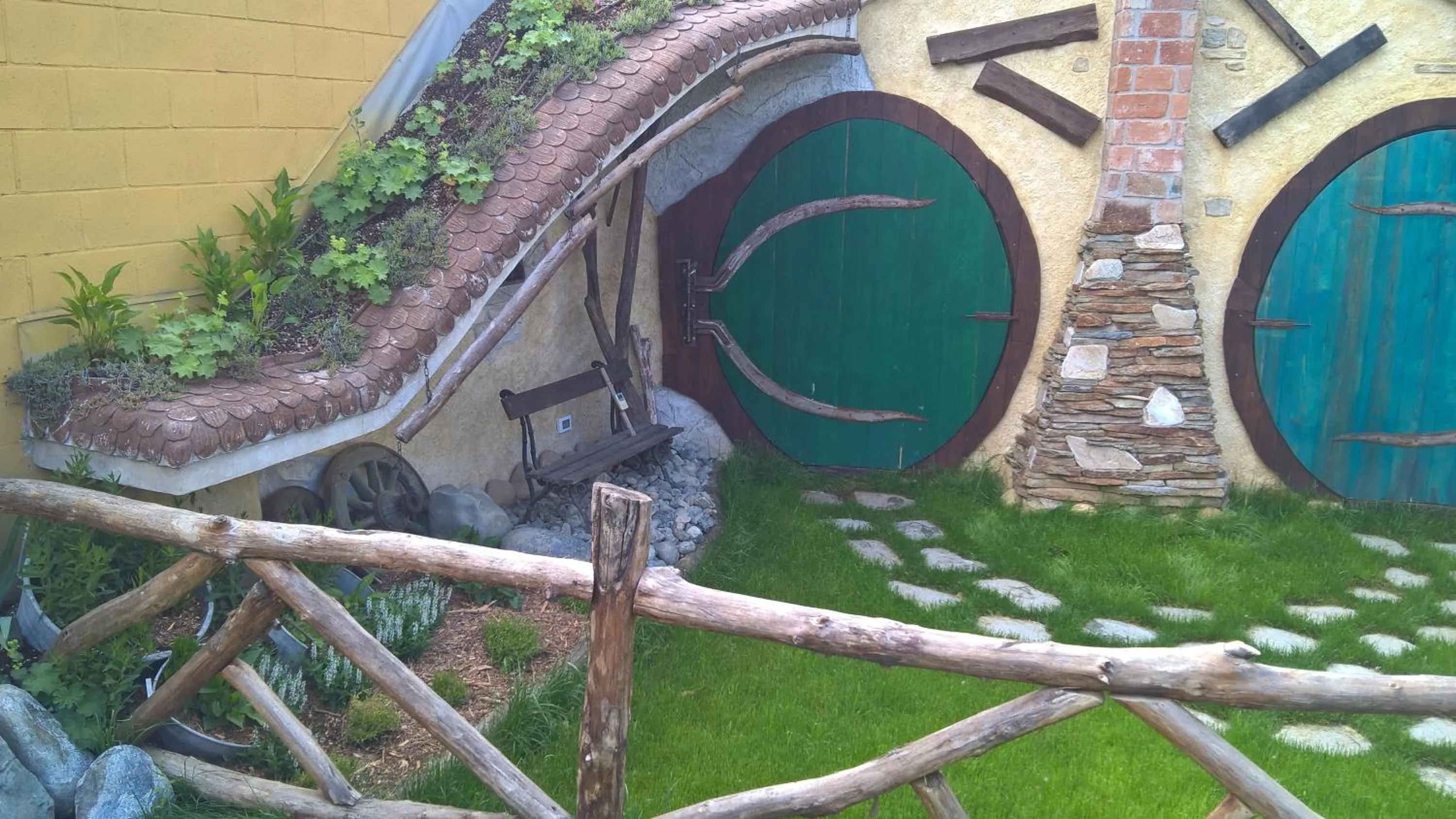 Garden view in B&B Pervinca